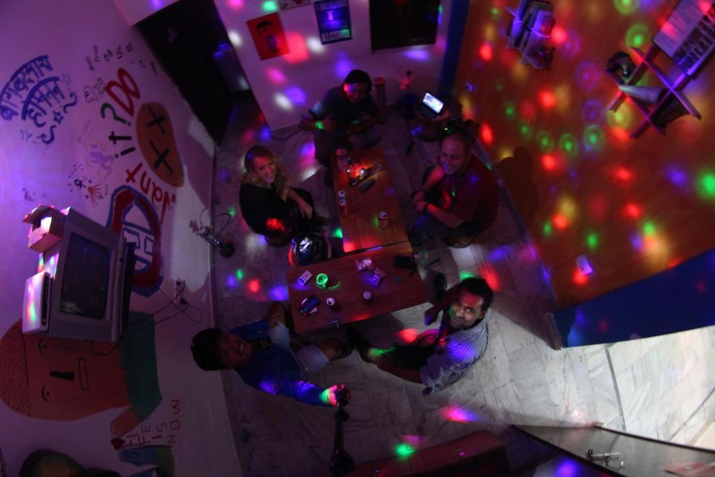 Hostel Big Brother