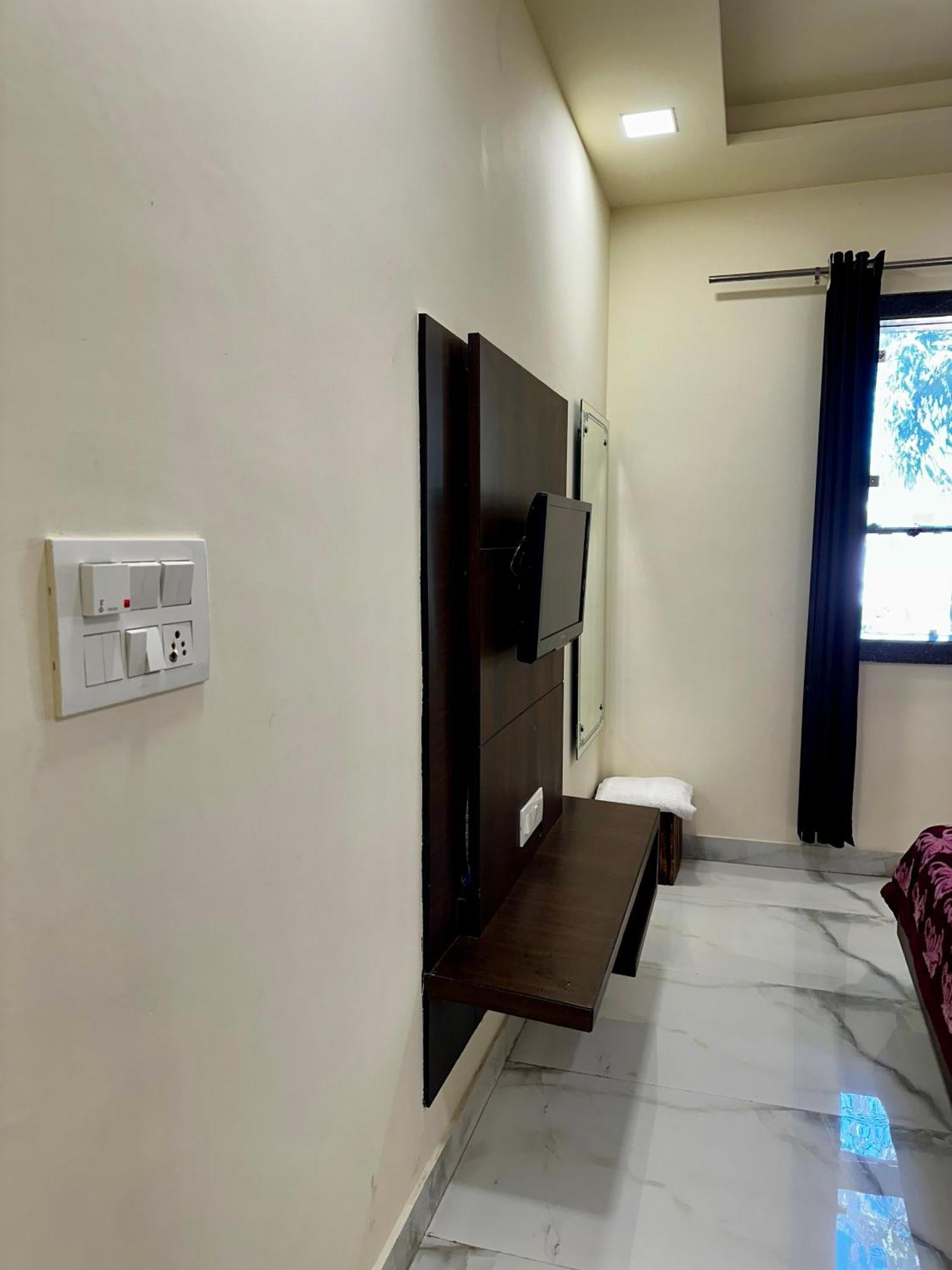 Taj Castle A Boutique Bed & Breakfast *