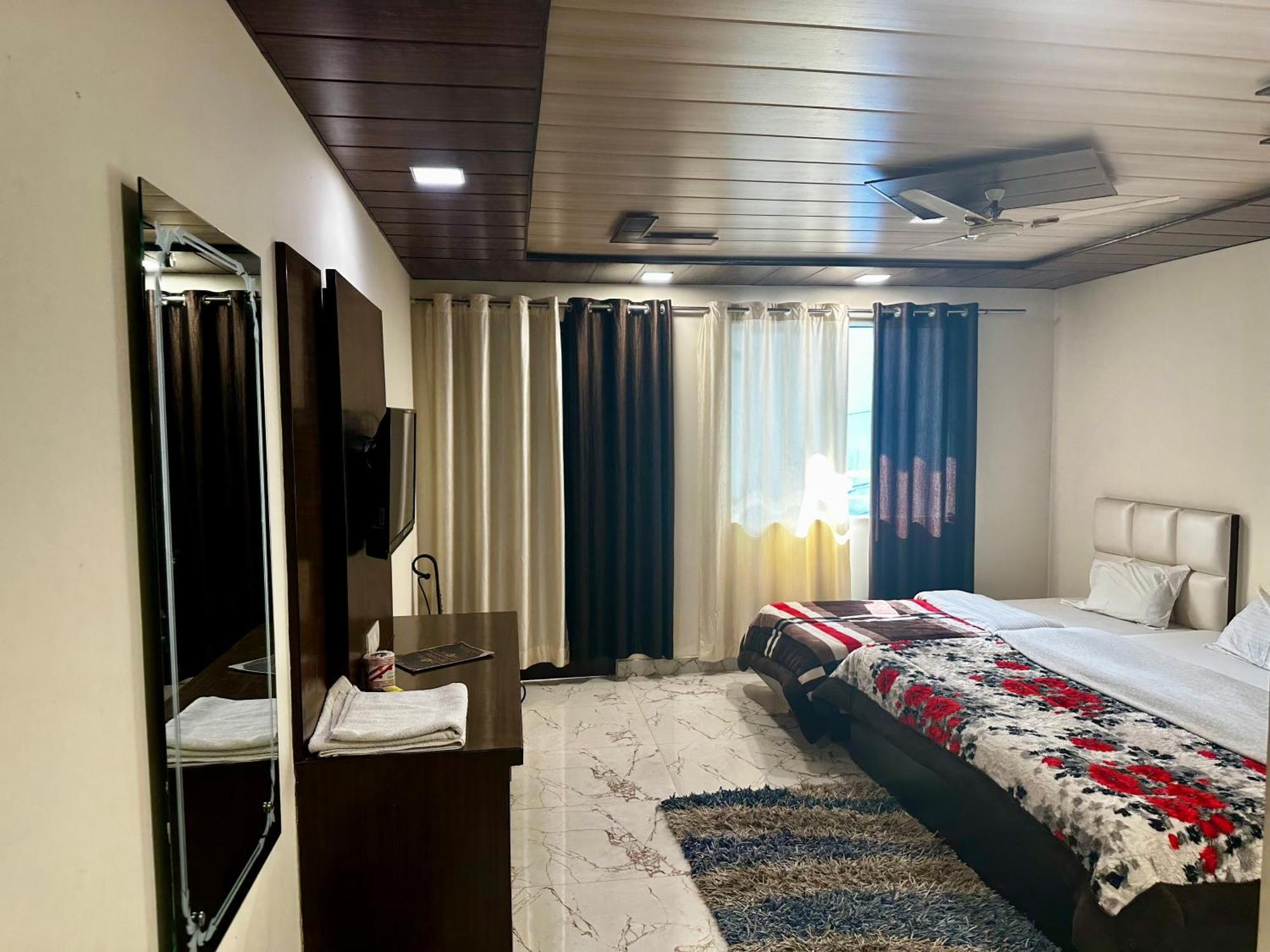 Taj Castle A Boutique *