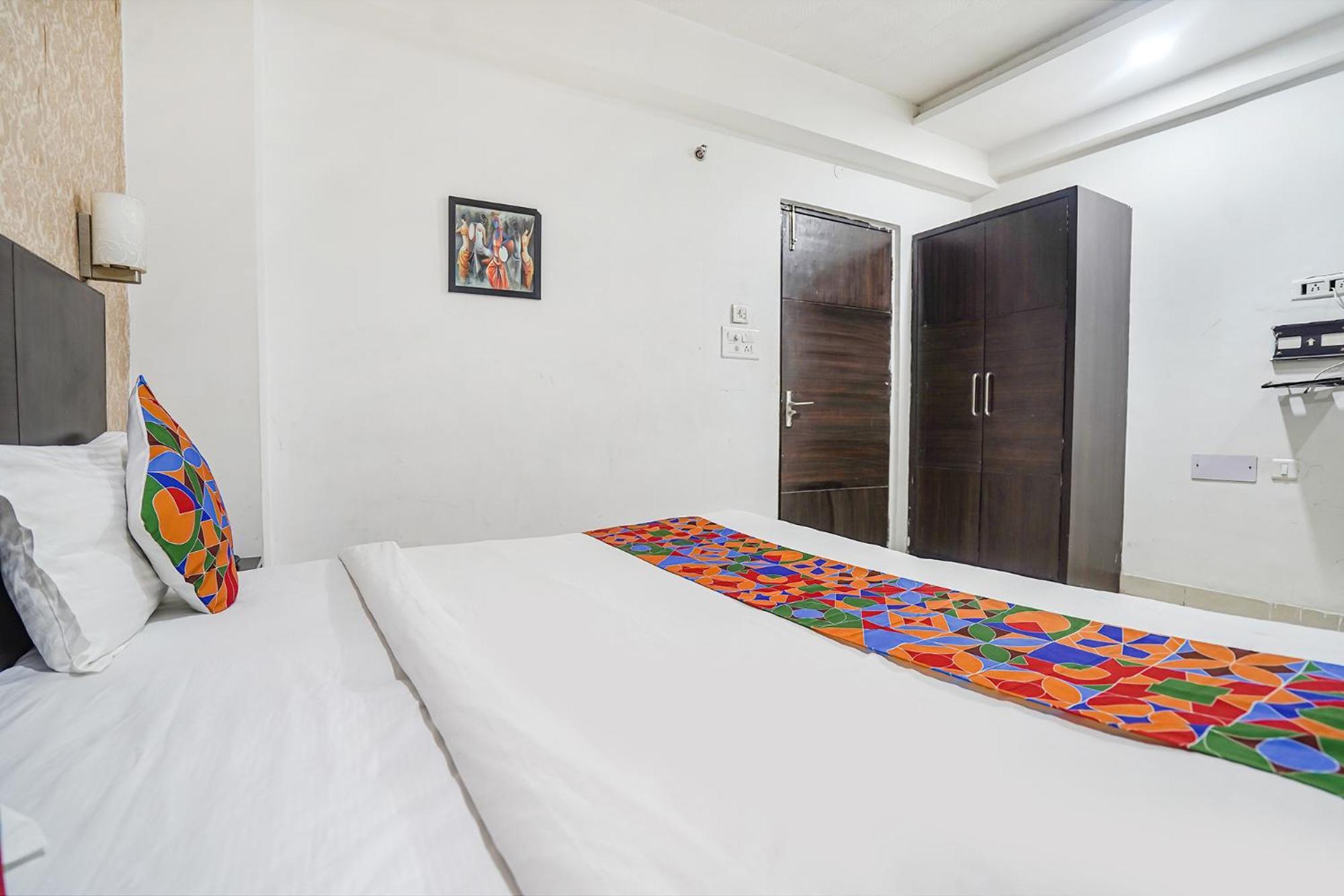Fabhotel Idea Hotel 3*