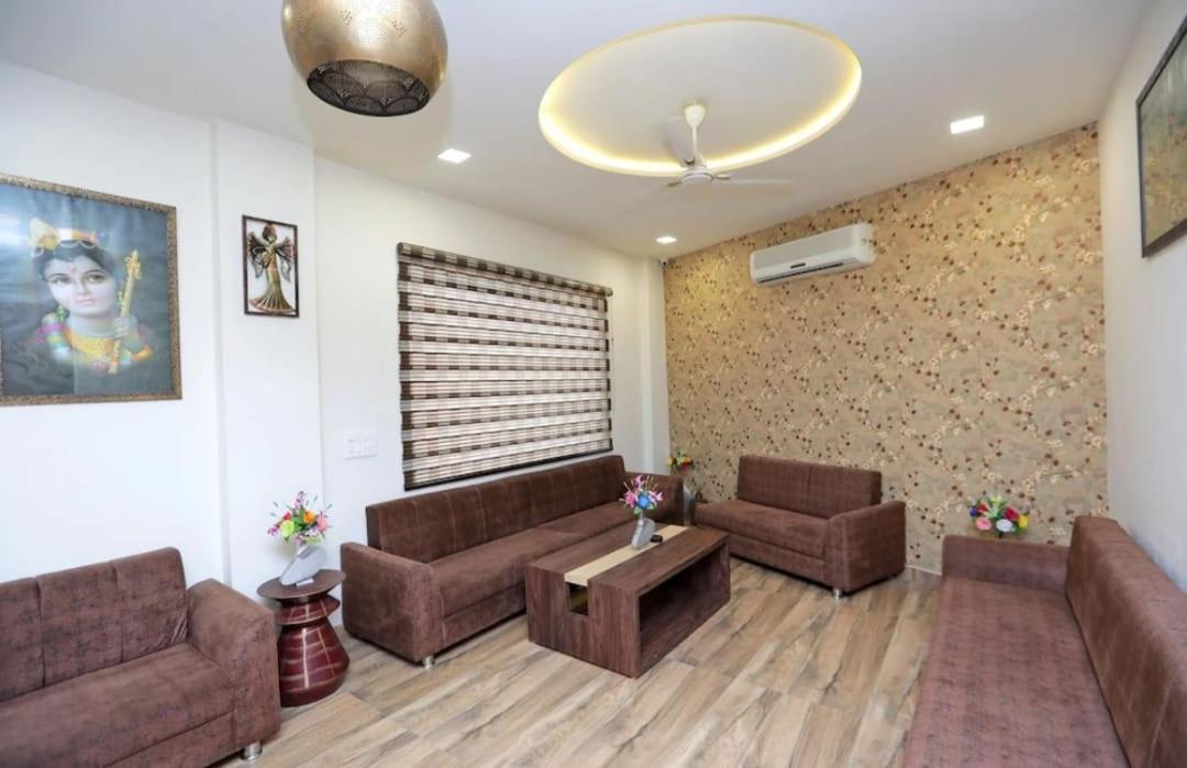 Shriansh Hotel