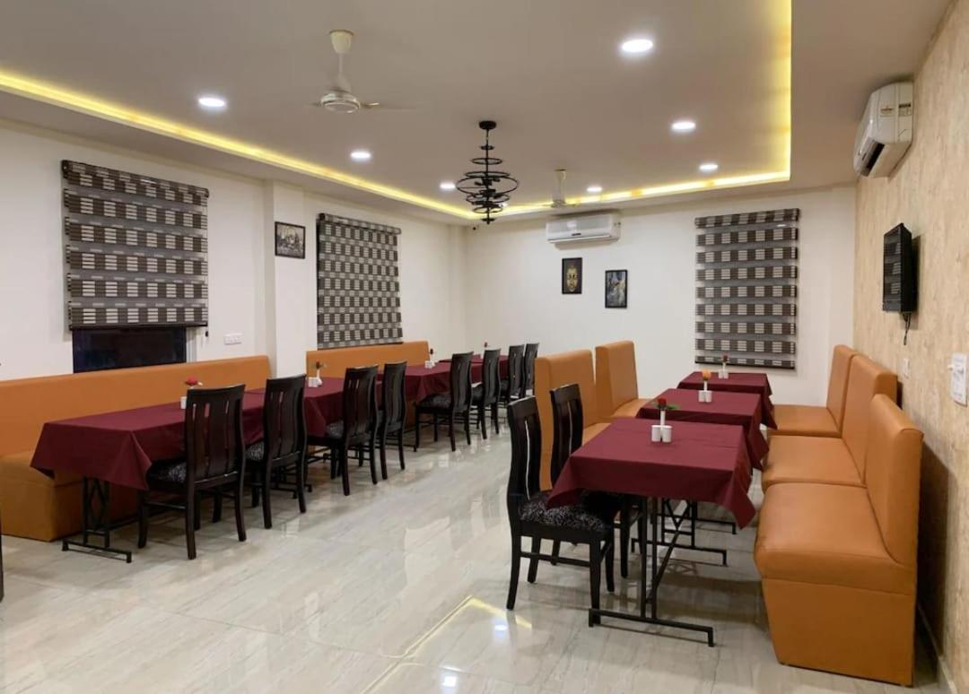 Shriansh Hotel 3*