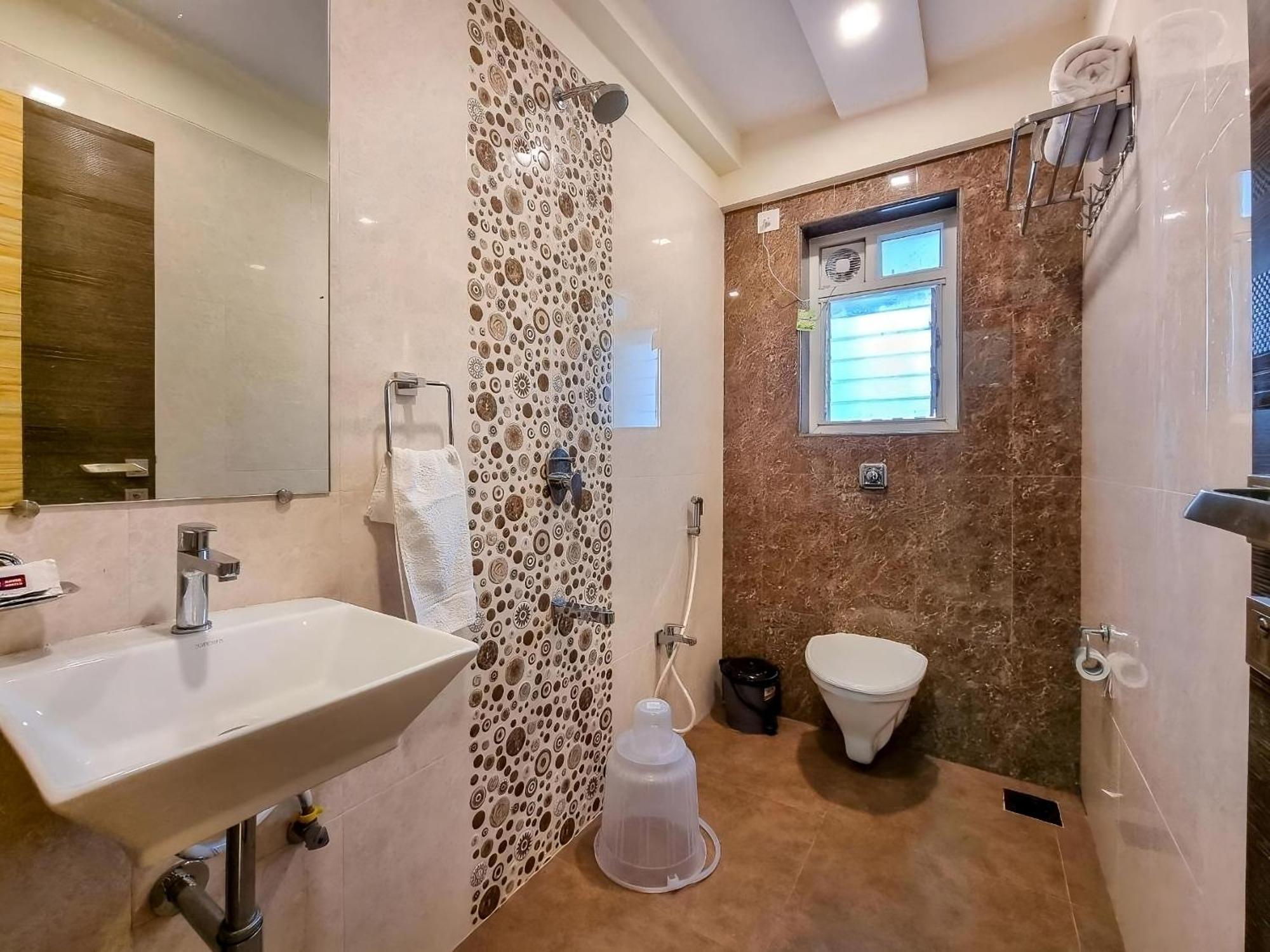 Hotel The Golden Glam Agra (Uttar Pradesh)