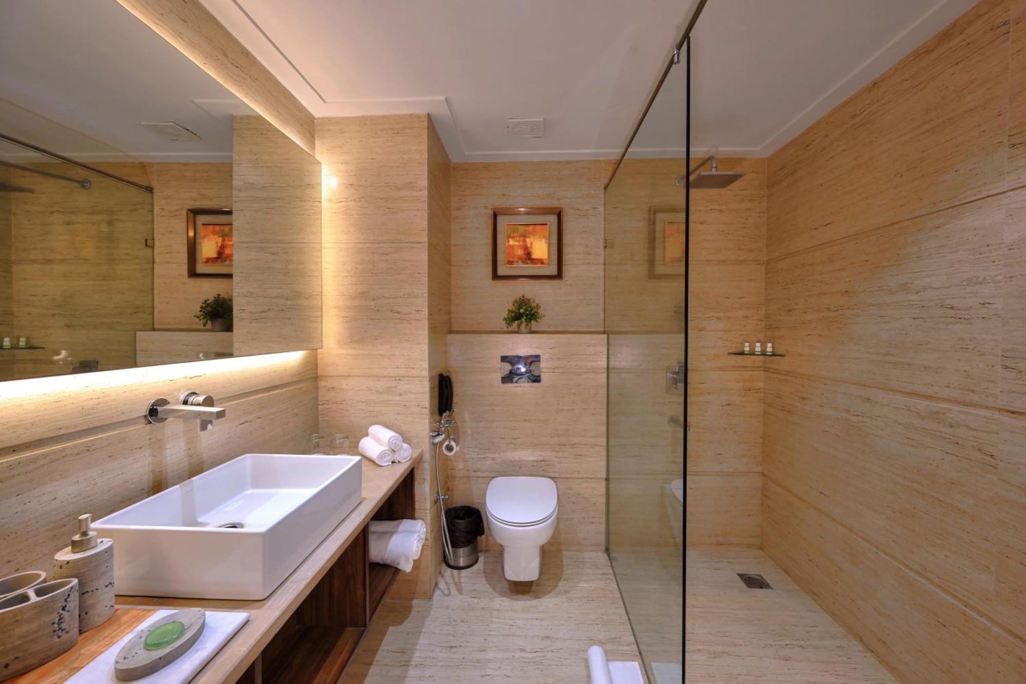 Hotel Golden Tulip Agra