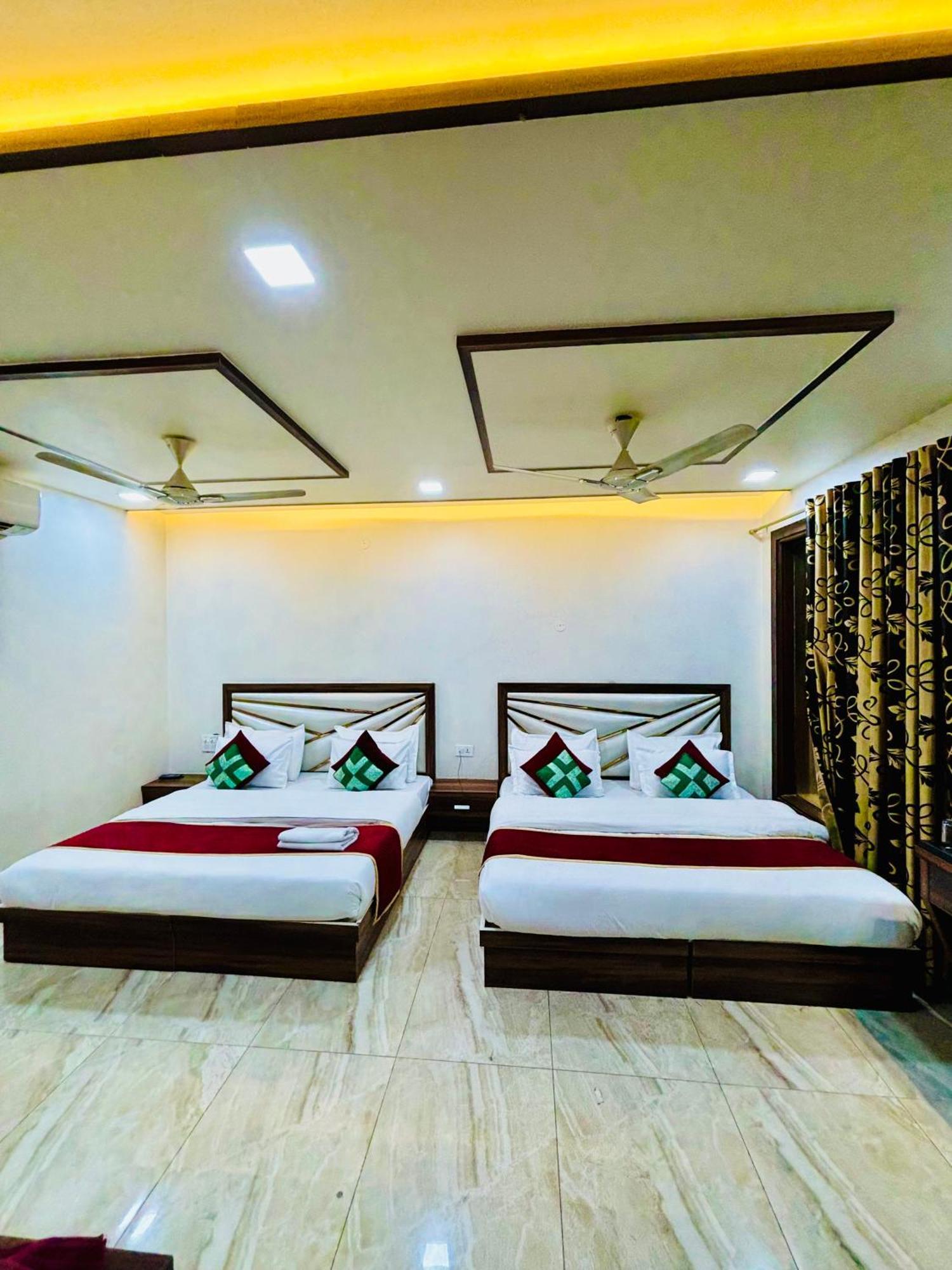 Crown Agra Near Taj Mahal