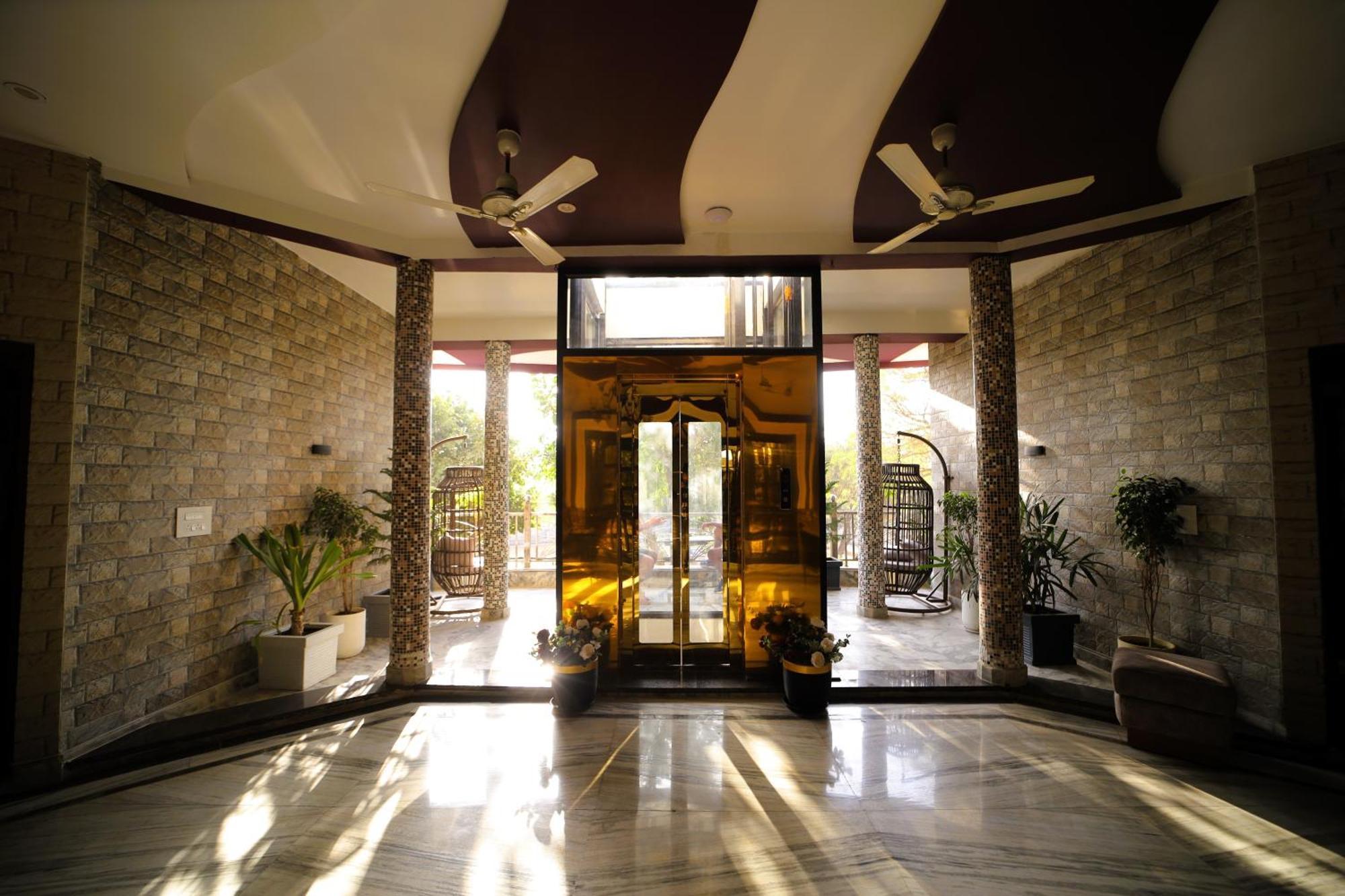 Aman Homestay *