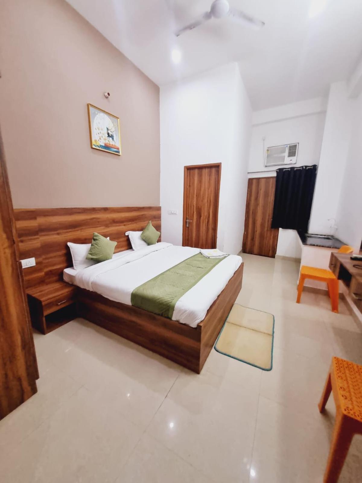 Urban - Budget Family Hotel 3*