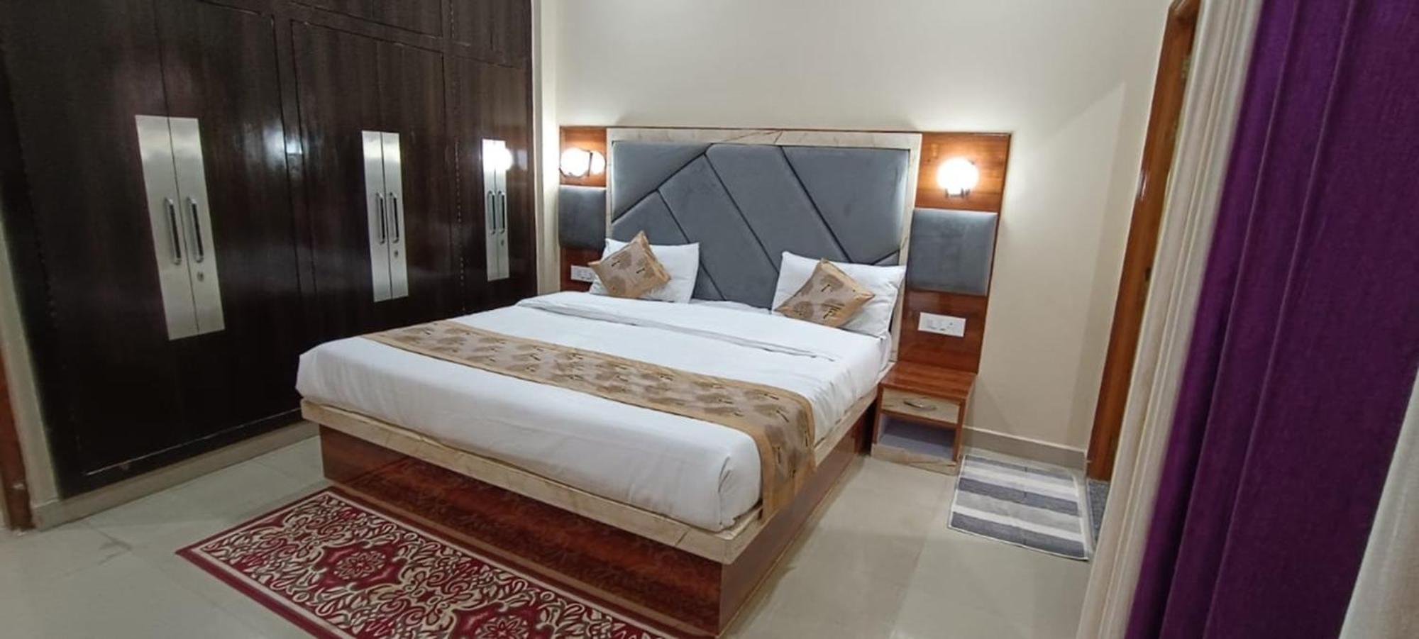 Homestay The Five Dimension Agra (Uttar Pradesh)