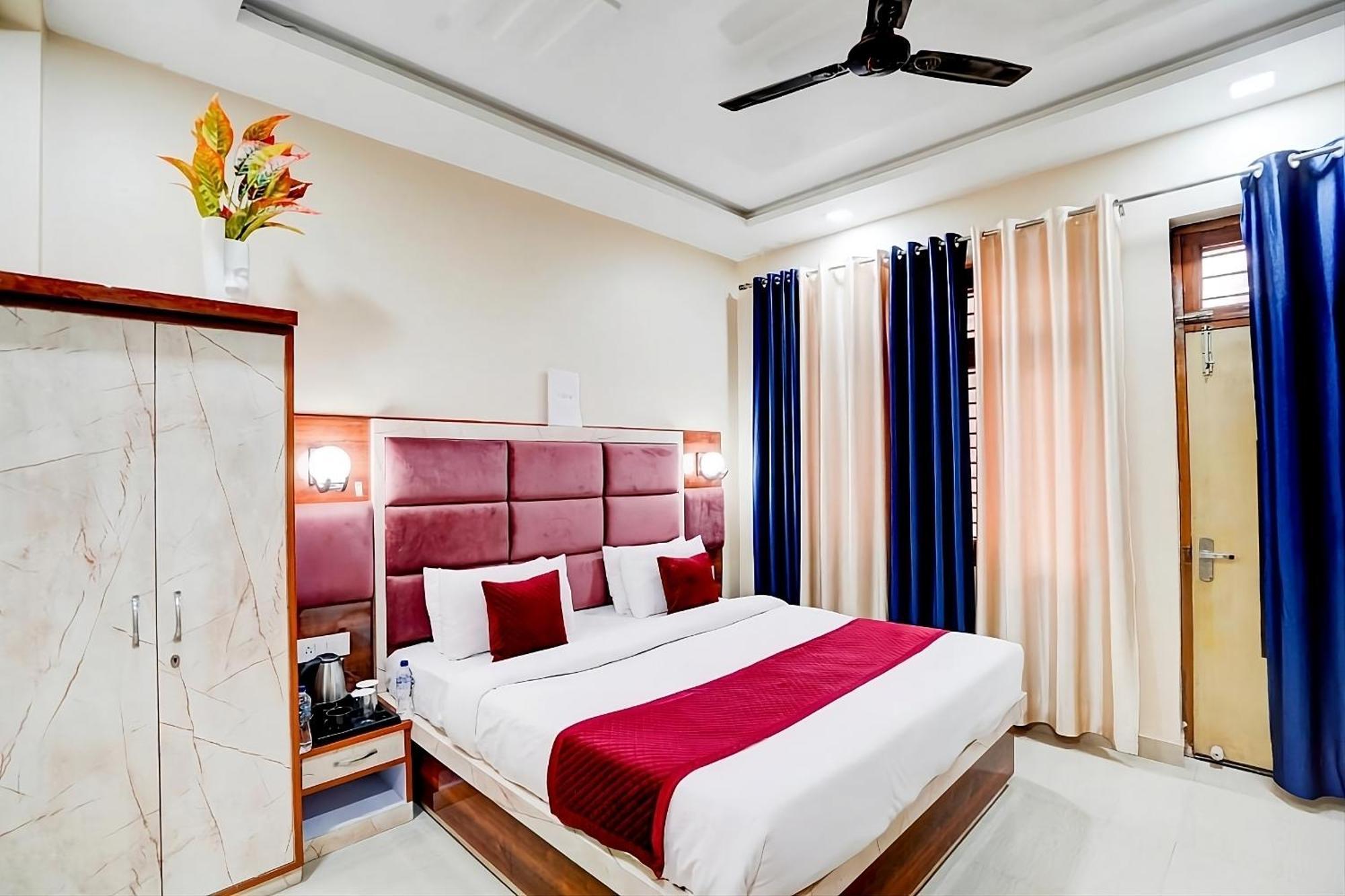 Homestay The Five Dimension Agra (Uttar Pradesh)