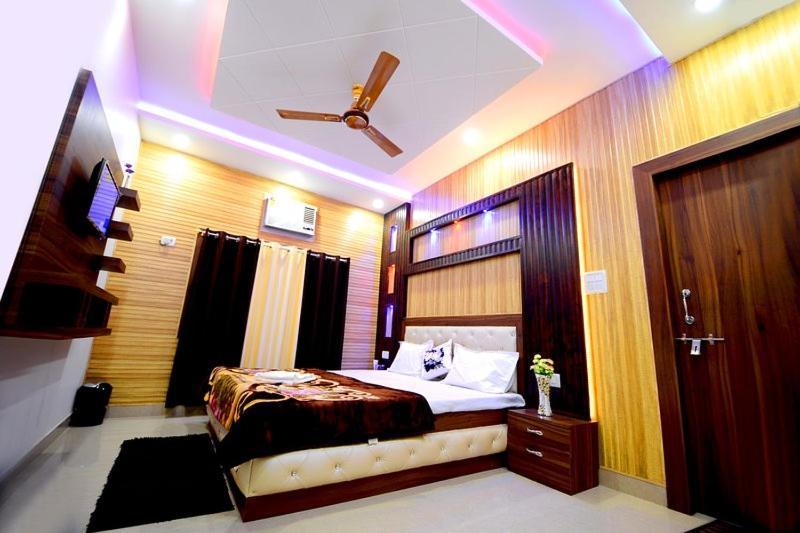 Homestay Taj Square A Luxurious Family