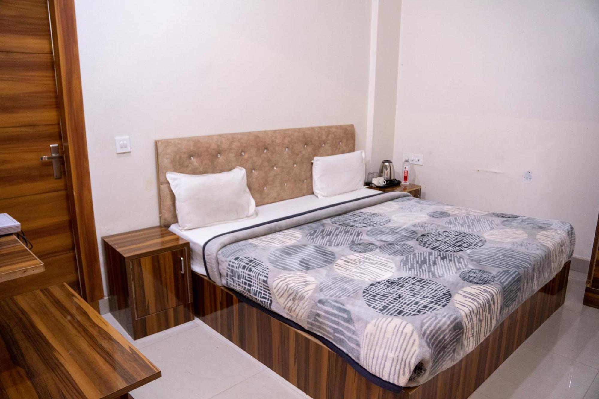Astoria Elite Guest house