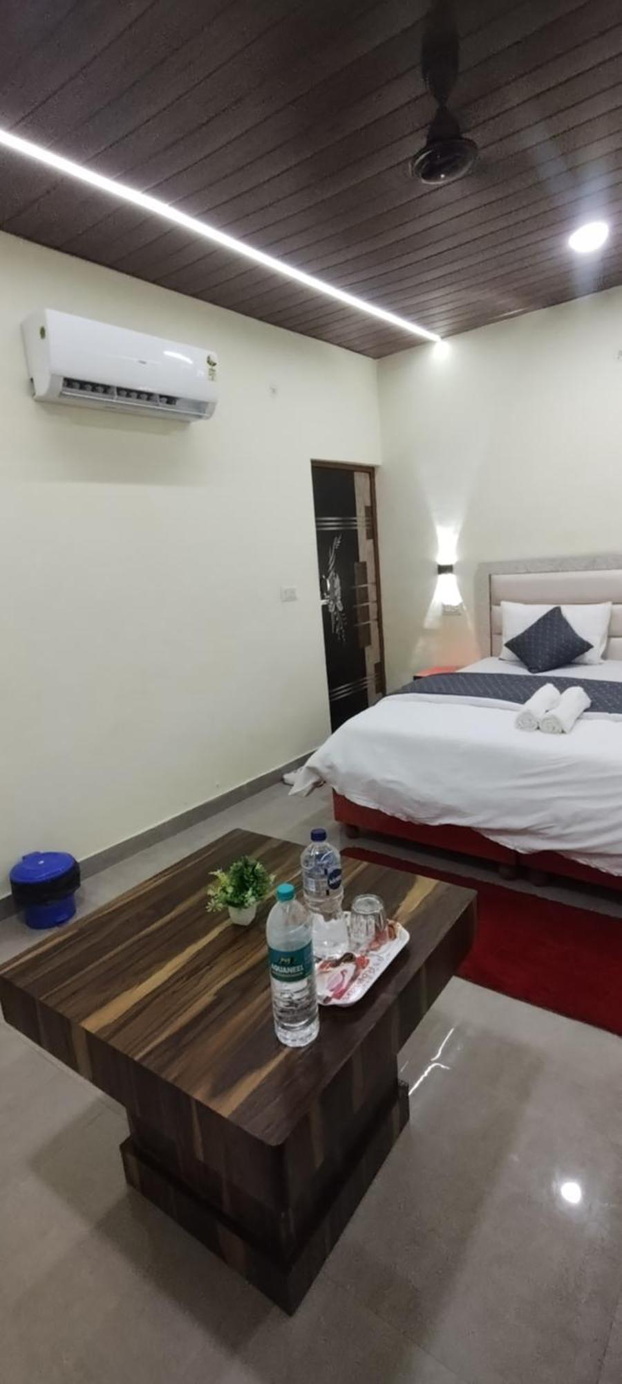 Homestay Sunrise Agra-rooftop View Taj Mahal *