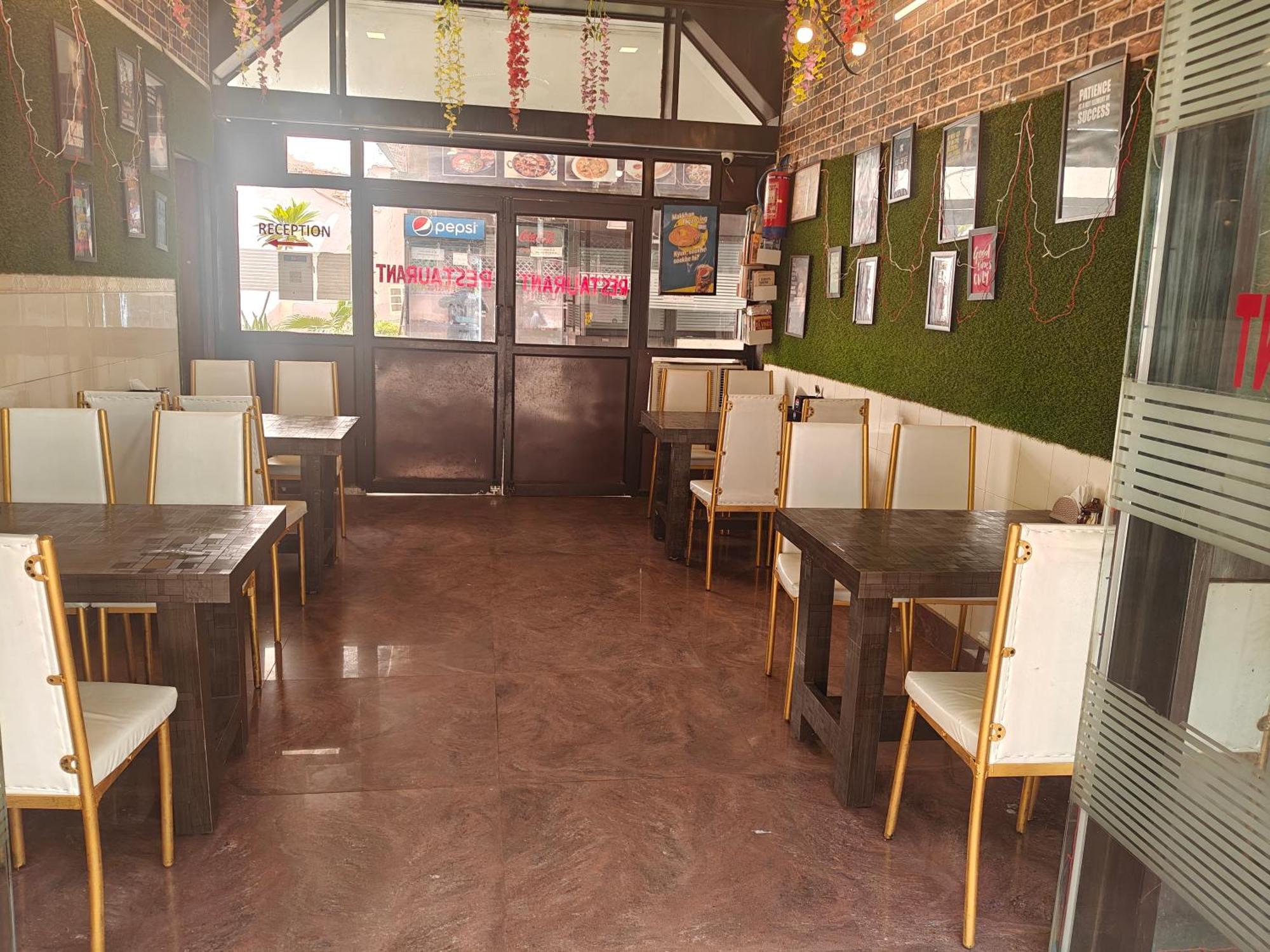 Hotel Sidhartha Walking Distance From Tajmahal 2*