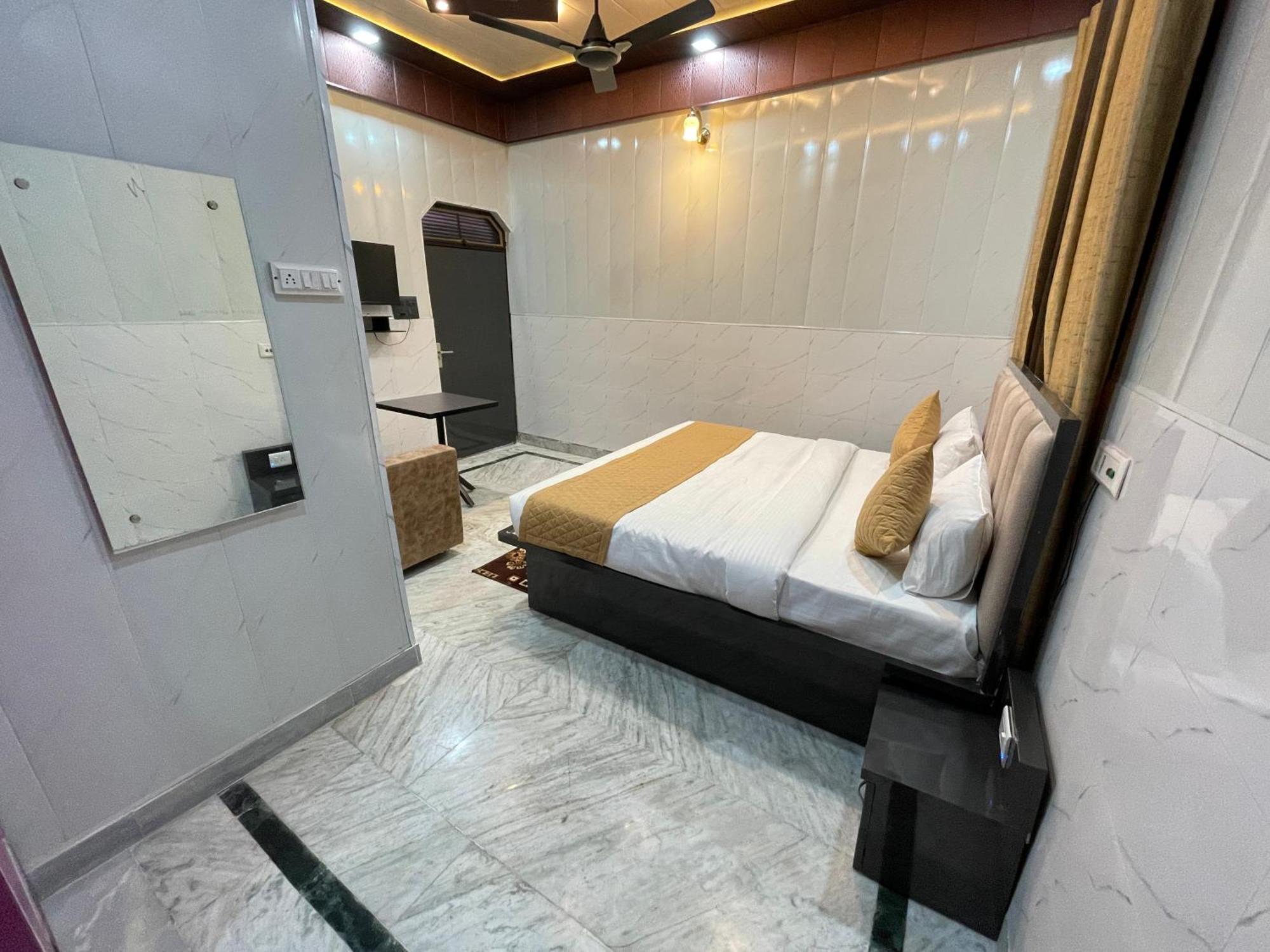 Taran Bliss Agra- Near Taj Mahal *
