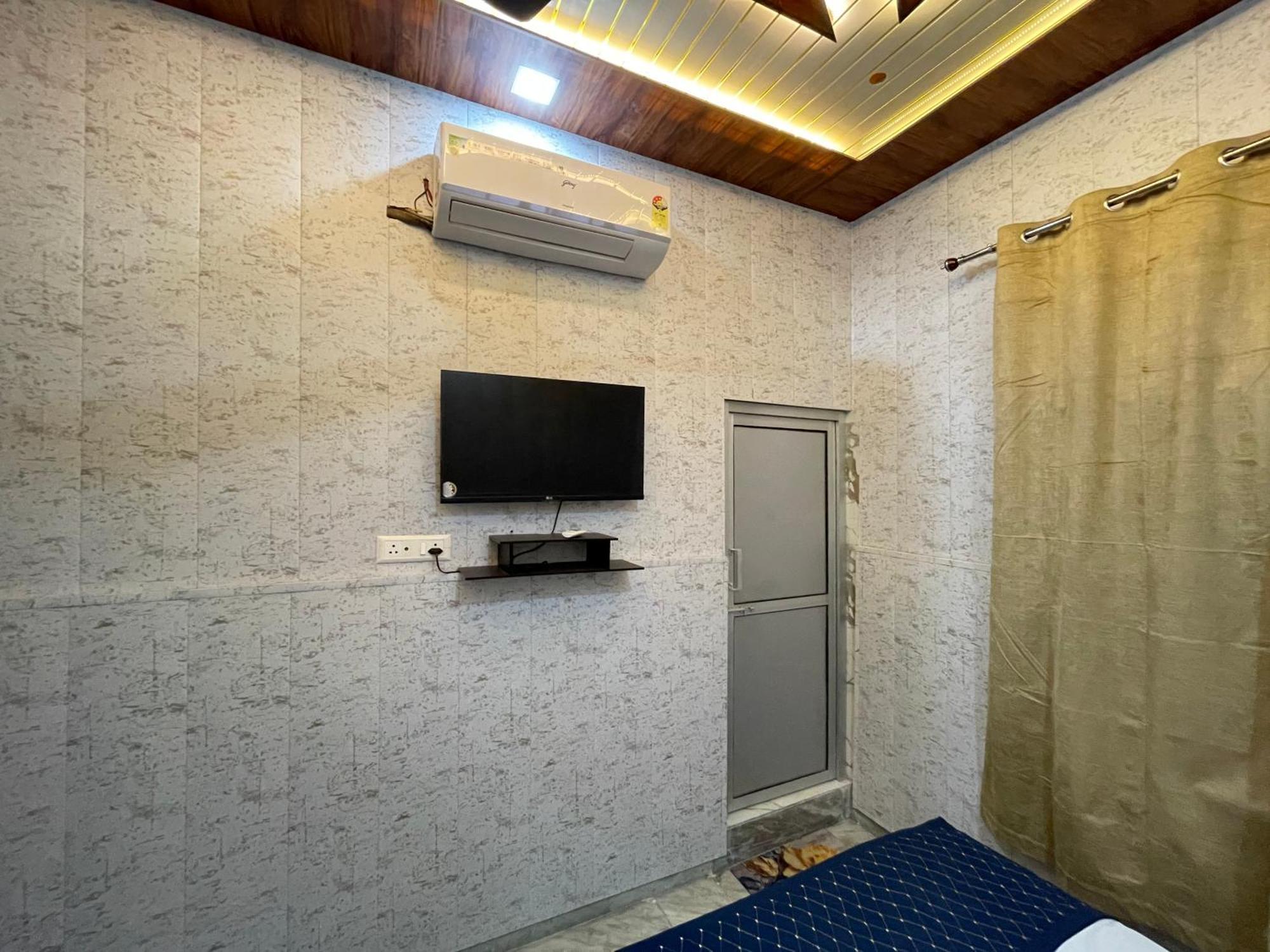 Homestay Taran Bliss Agra- Near Taj Mahal