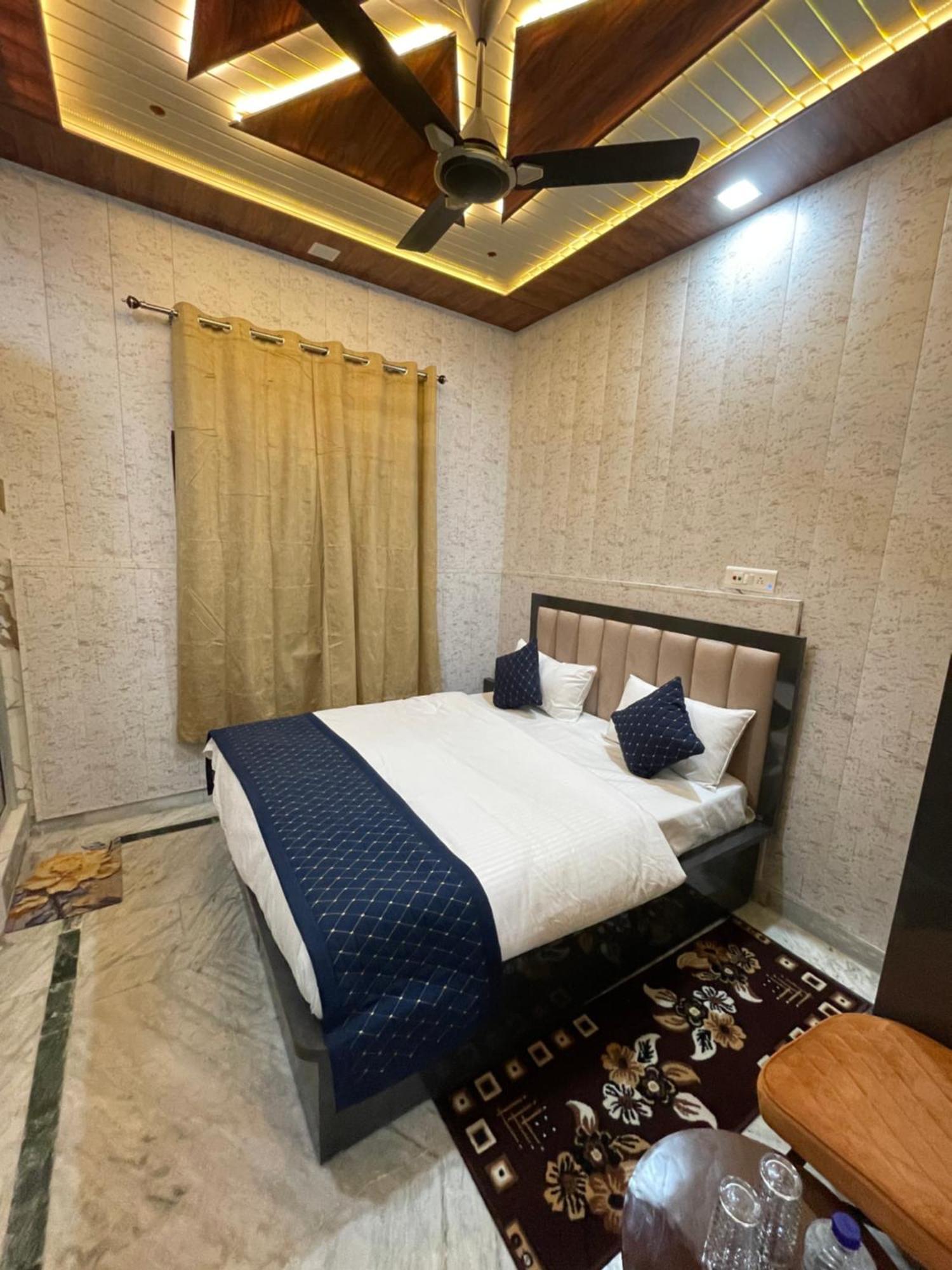 Taran Bliss Agra- Near Taj Mahal Homestay *