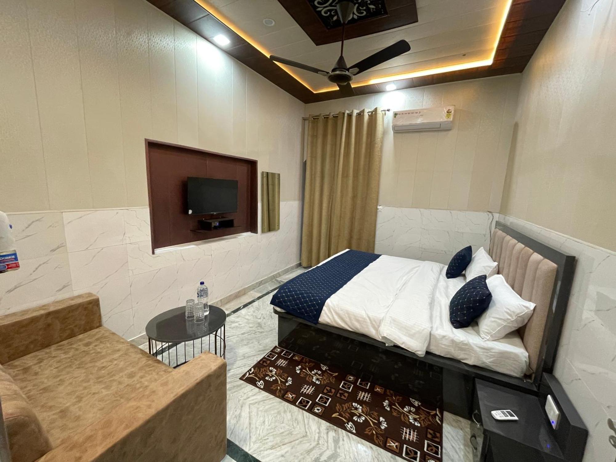 Taran Bliss Agra- Near Taj Mahal Homestay