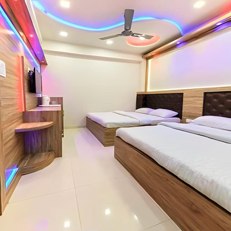 Homestay Taj Square A Luxurious Family
