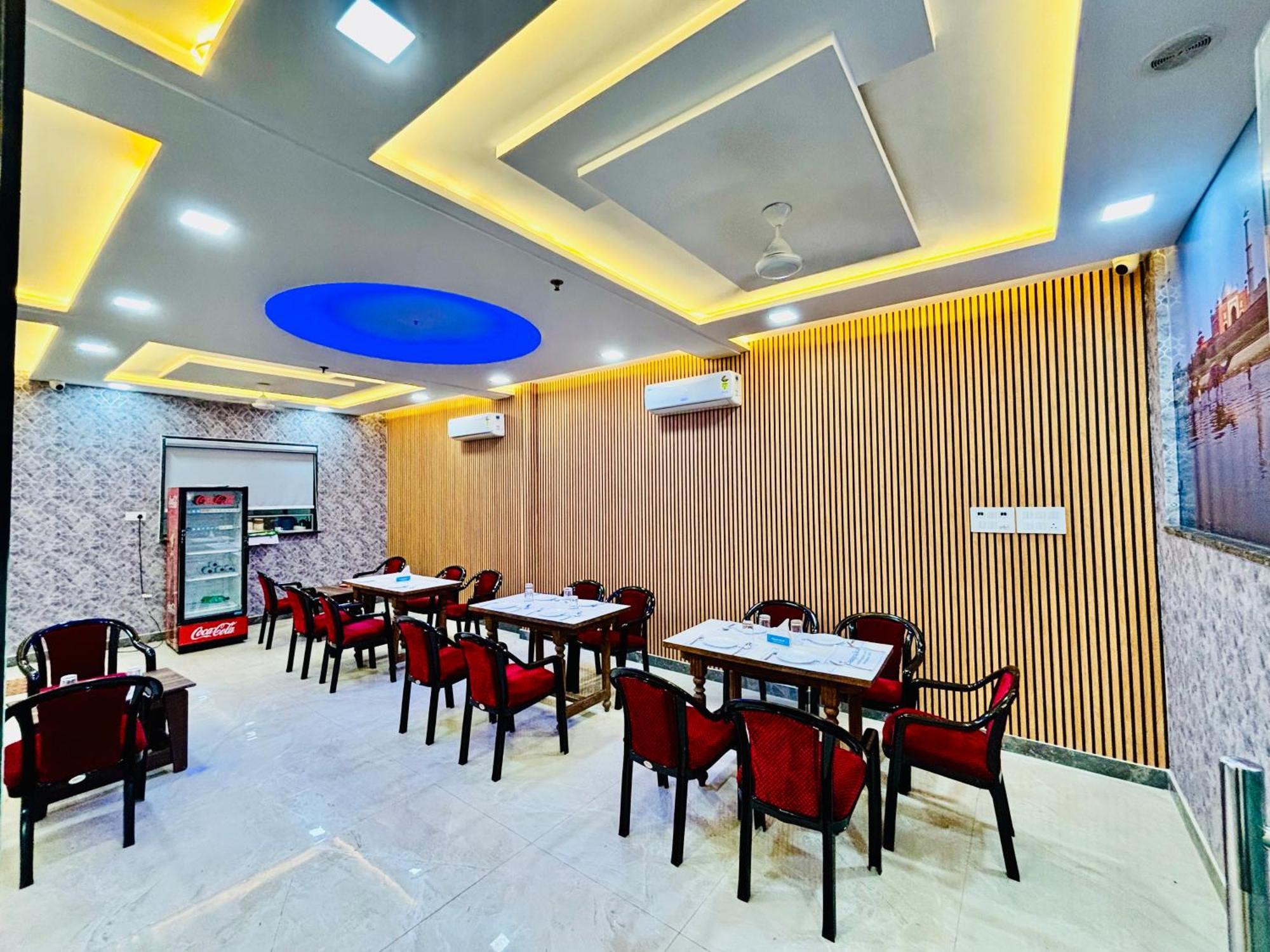 Homestay White Town - Agra *
