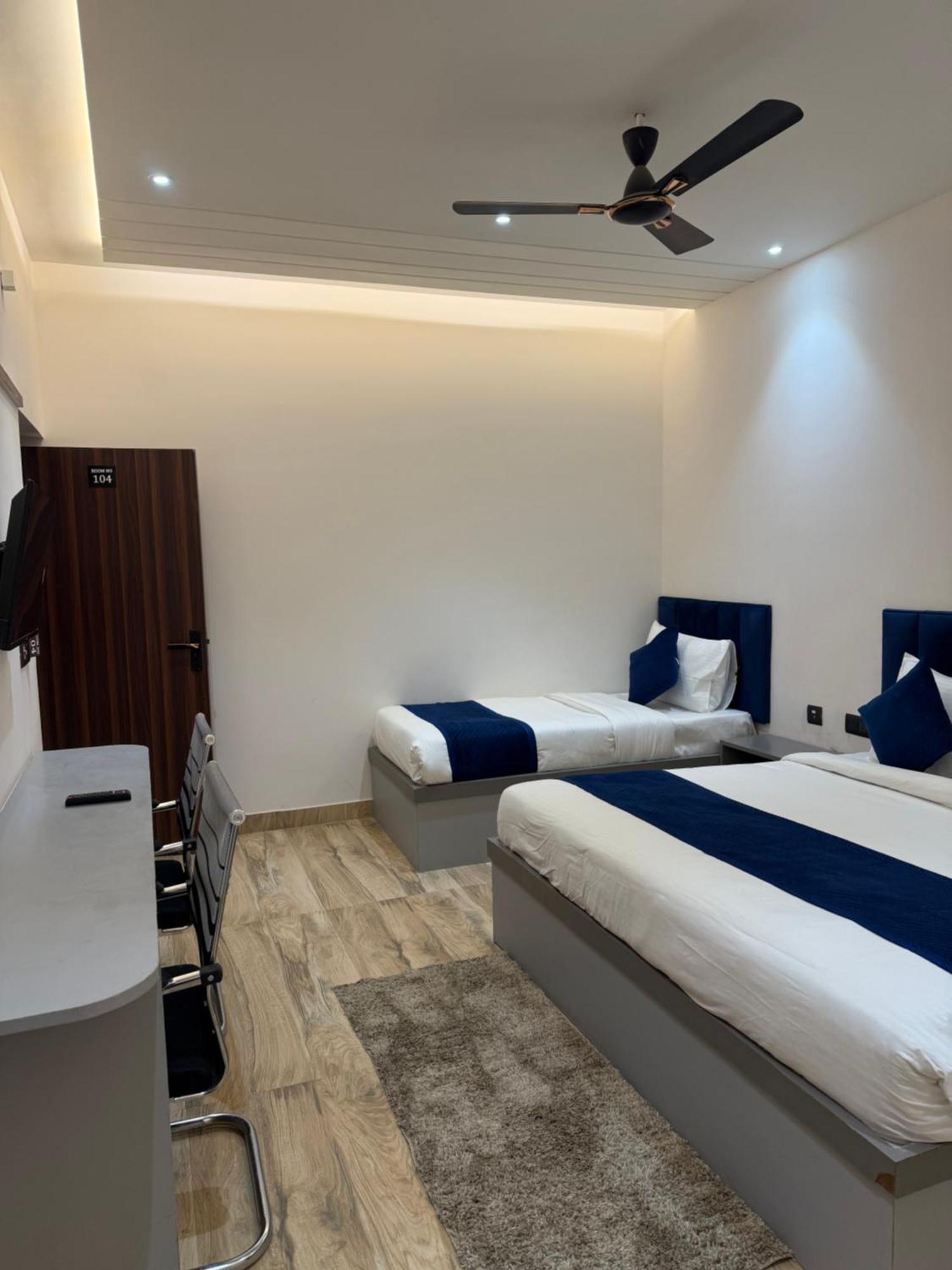Taj Way By Jyoti Hotel 4*