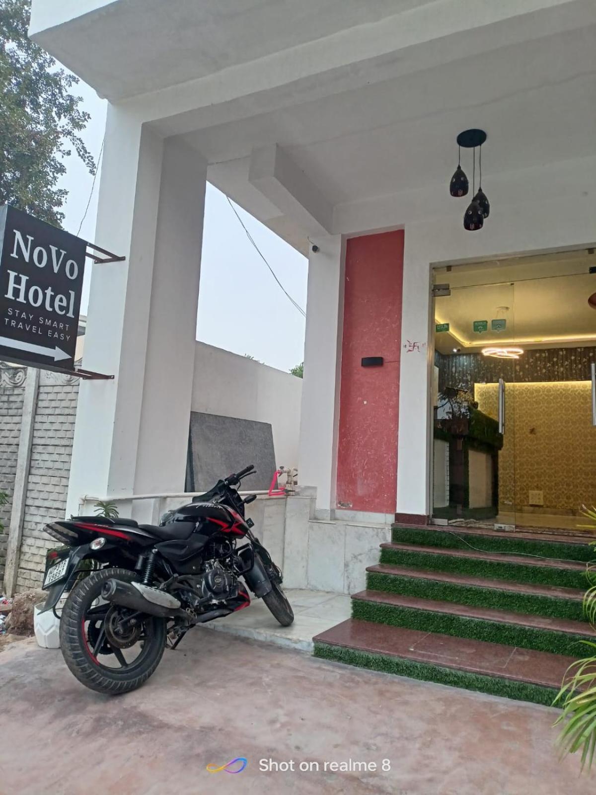 Novo - Near Taj Mahal