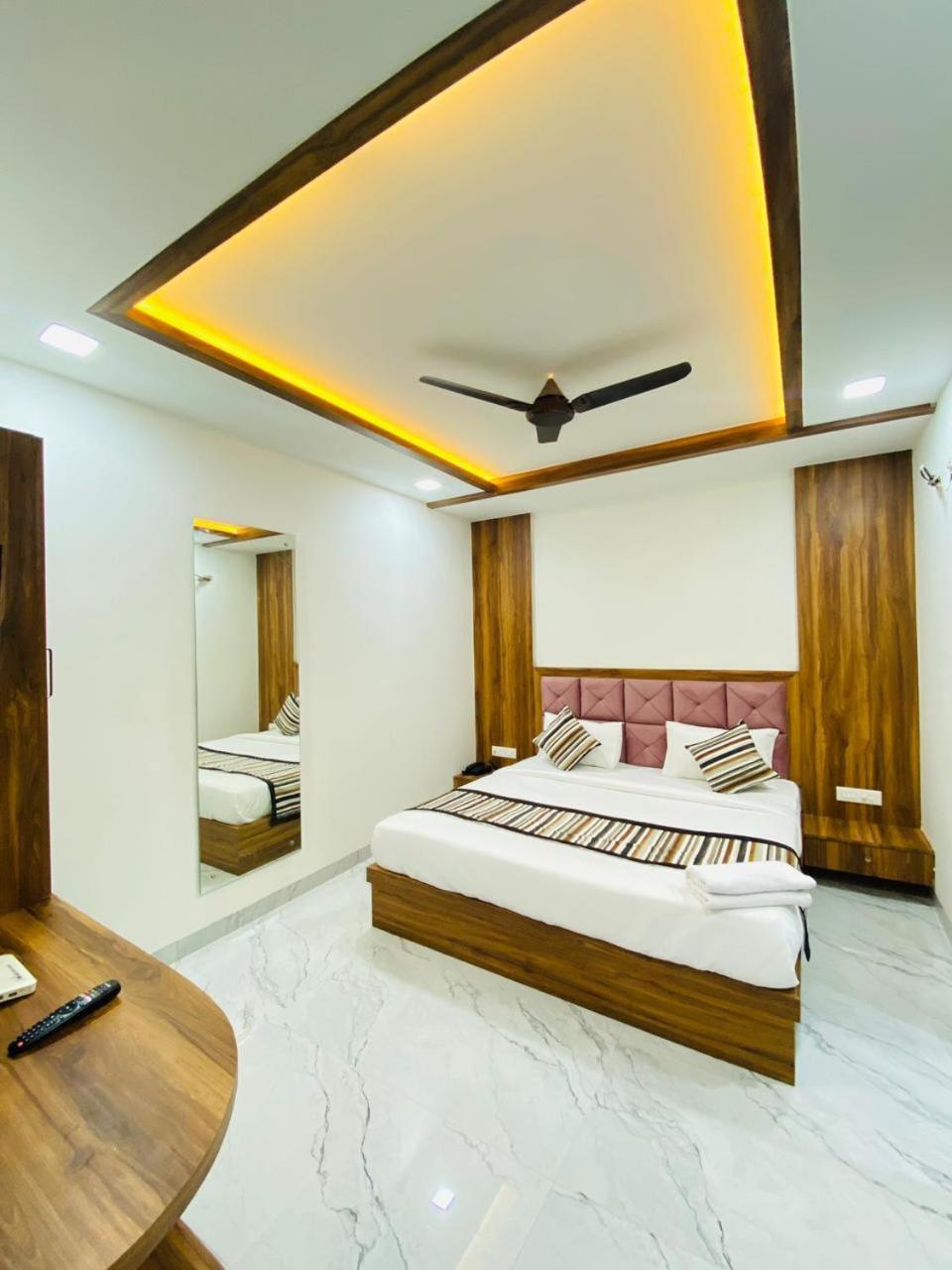 Hotel Taj Comfort Agra (Uttar Pradesh)