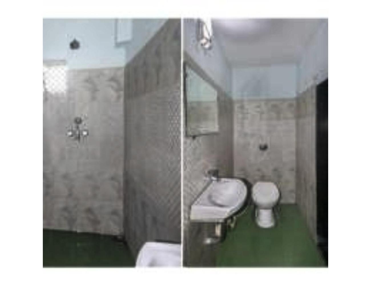 Hotel Dharamlok,agra *