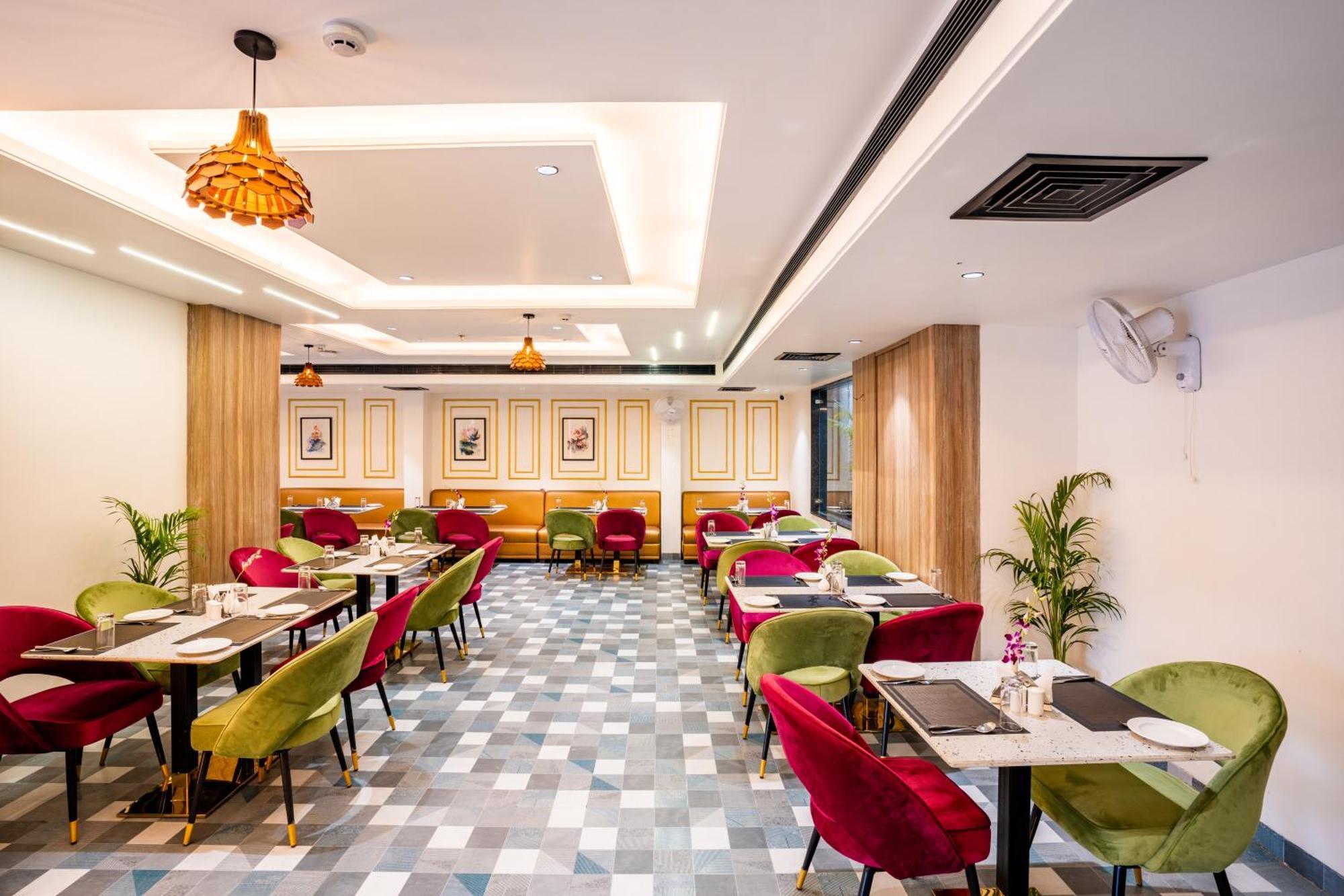 Regenta Place Raaj Agra, Tajganj Hotel 4*