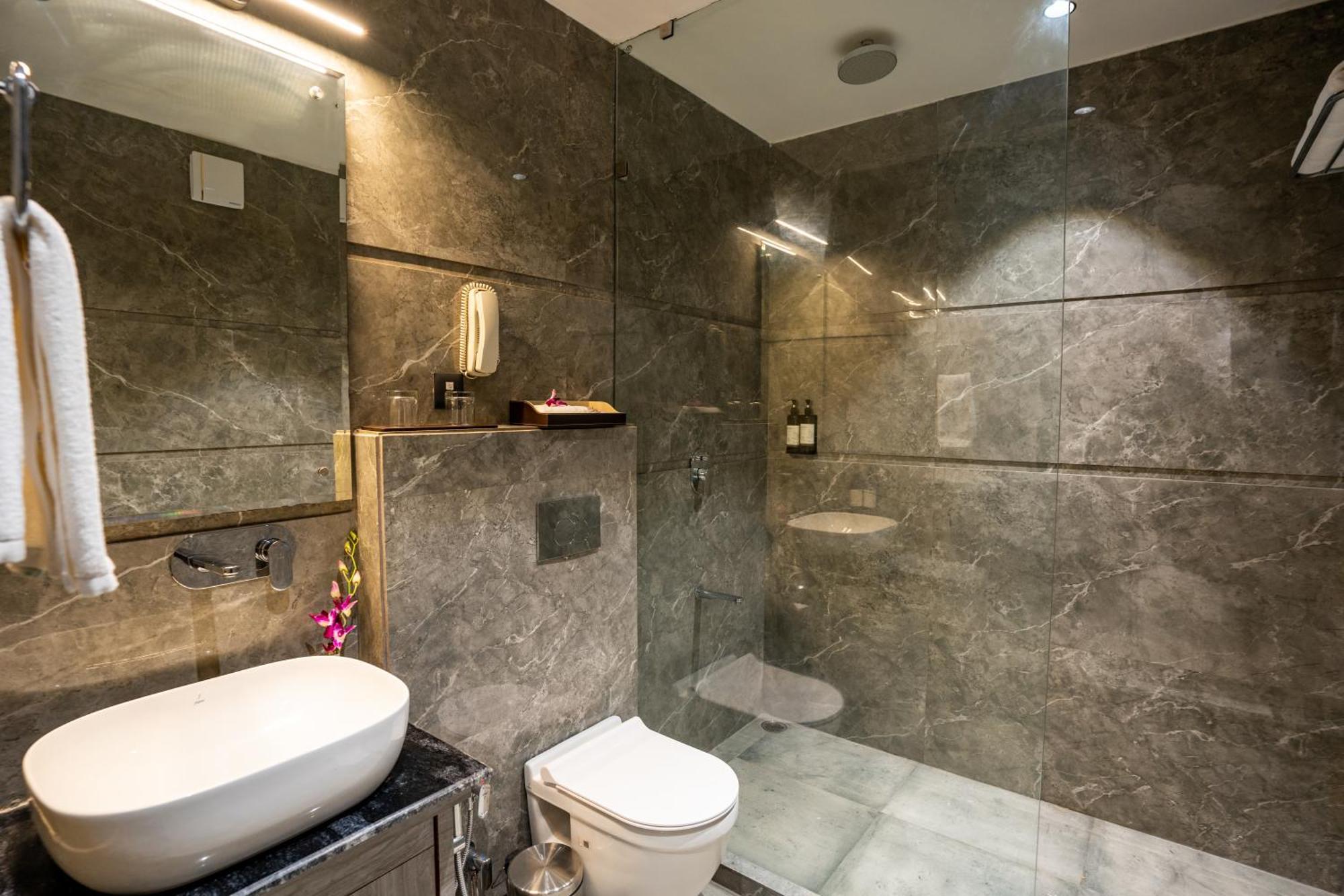 Regenta Place Raaj Agra, Tajganj Hotel 4*