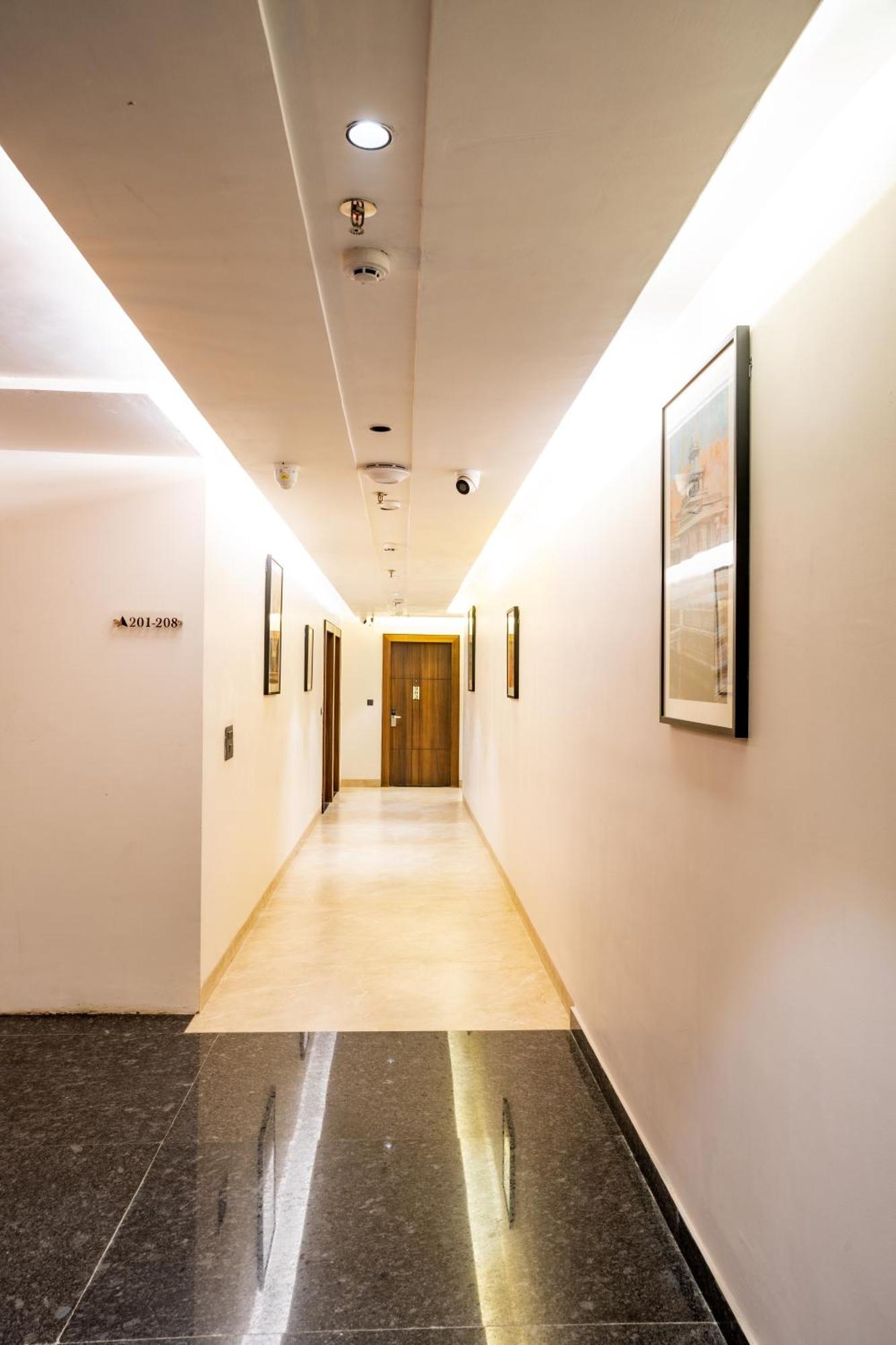Hotel Regenta Place Raaj Agra, Tajganj 4*