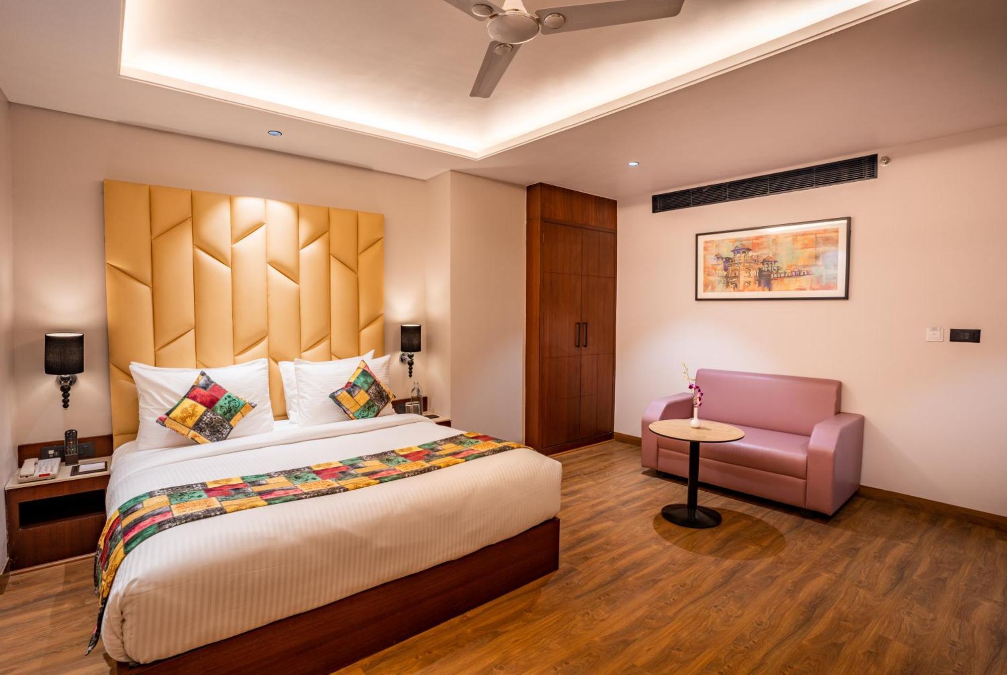 Regenta Place Raaj Agra, Tajganj Hotel 4*
