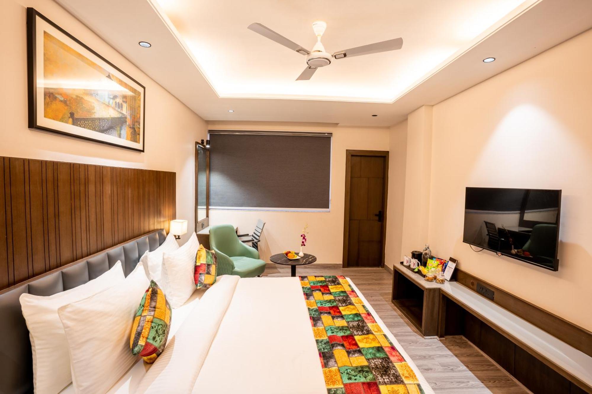Hotel Regenta Place Raaj Agra, Tajganj 4*