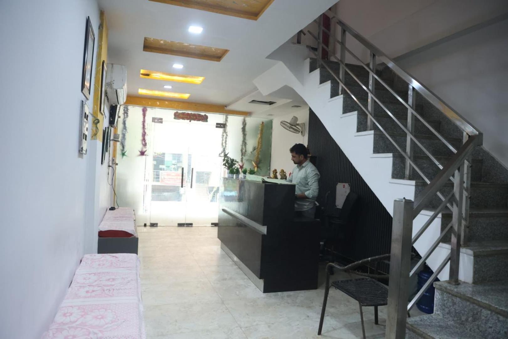 Grand Father 3* Agra (Uttar Pradesh)