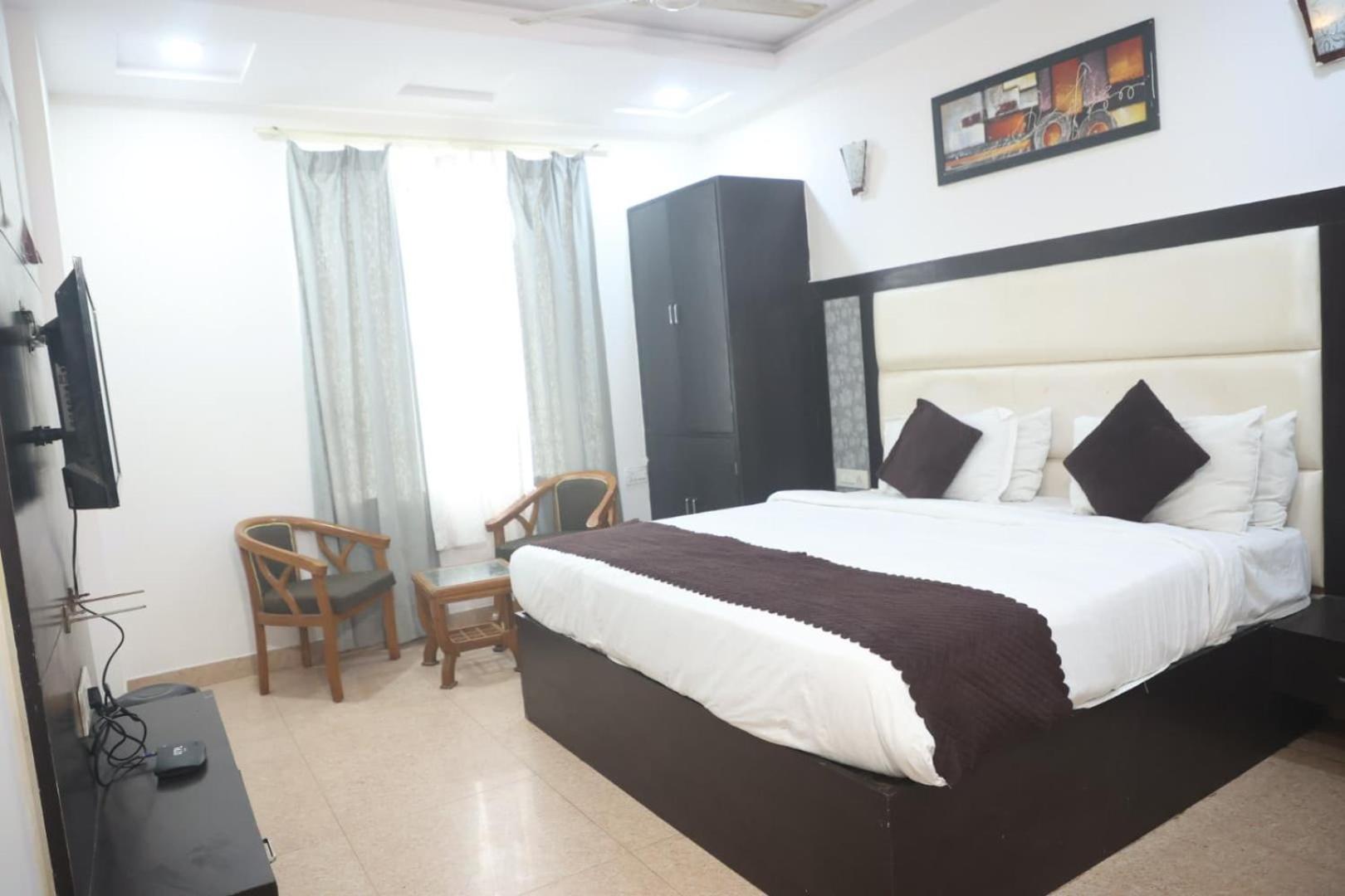 Grand Father 3* Agra (Uttar Pradesh)