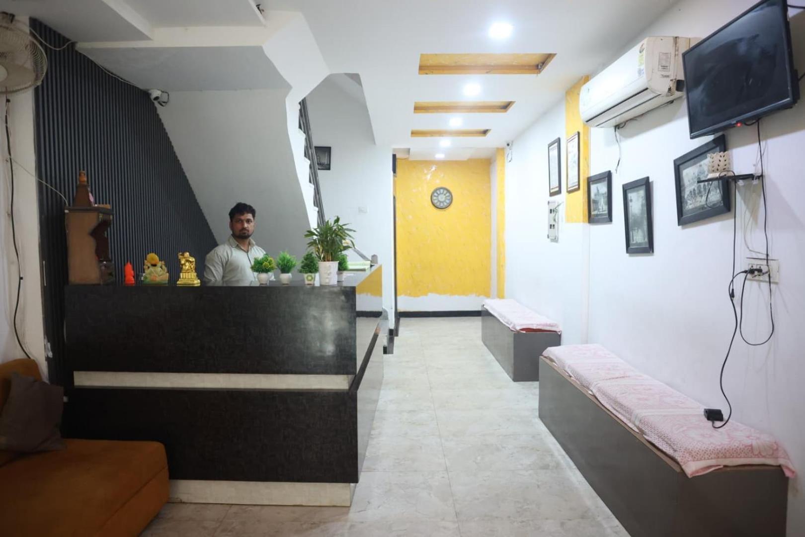 Grand Father Hotel 3*