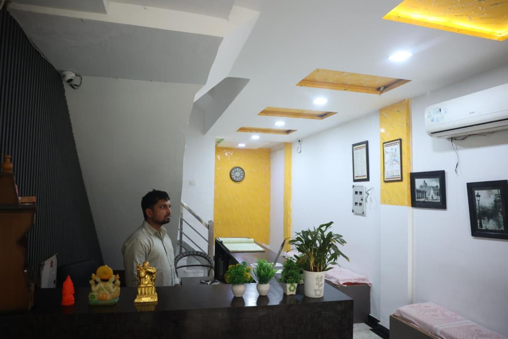 Grand Father Hotel Agra (Uttar Pradesh)