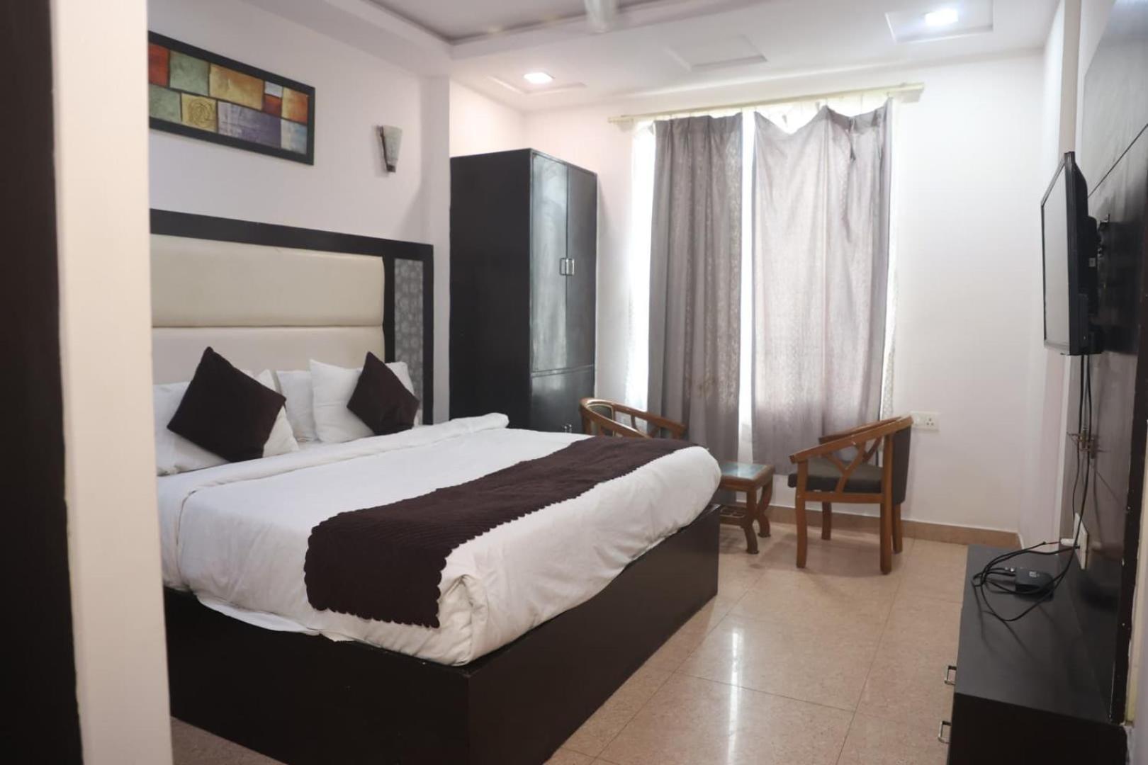 Hotel Grand Father 3*