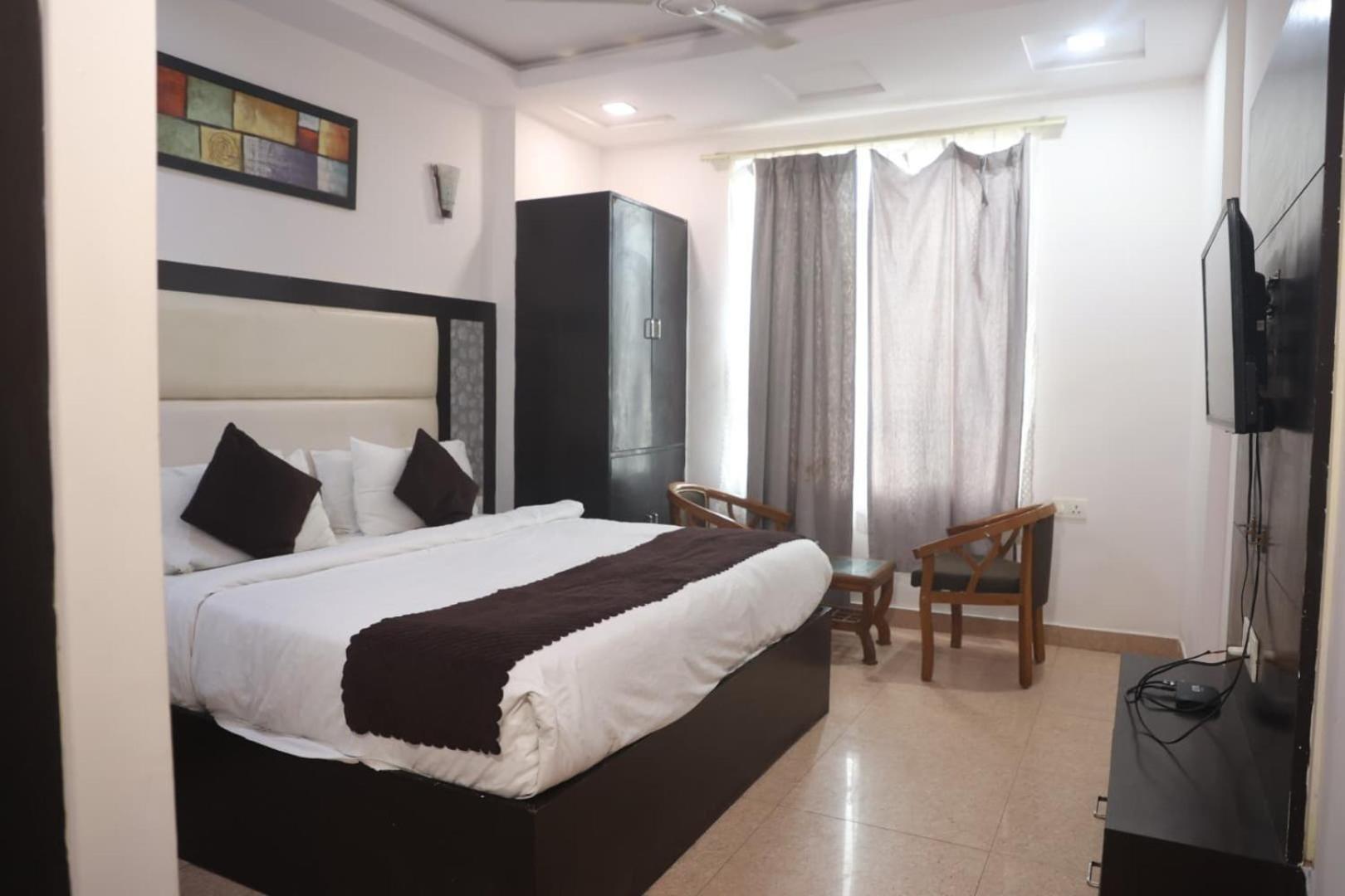 Grand Father Hotel