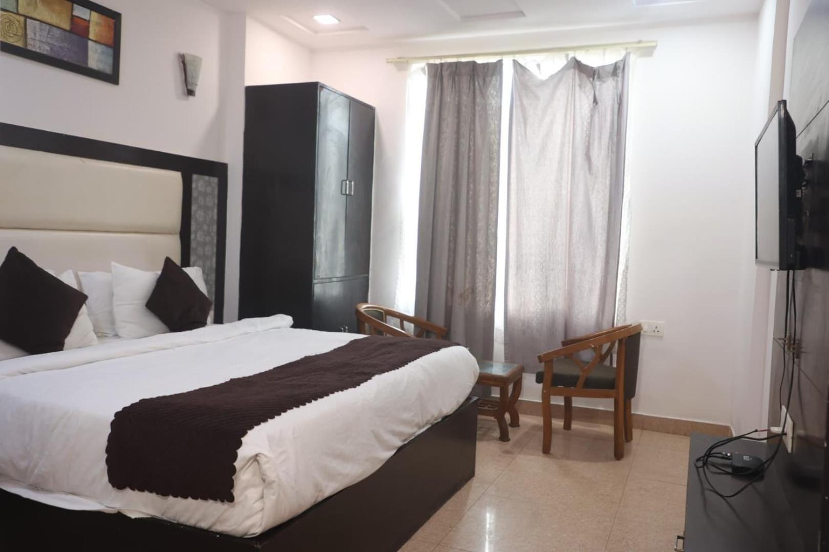 Grand Father Hotel
