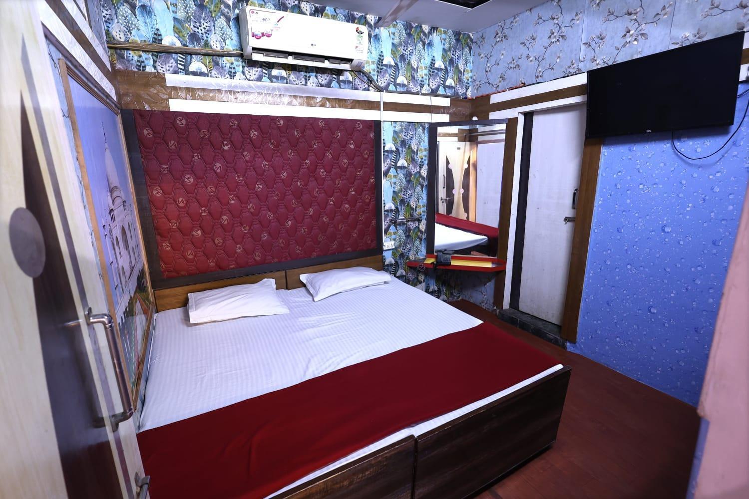 Taj Hotel 4*