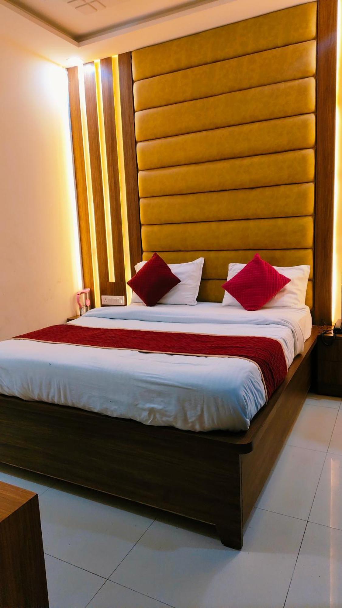 Hotel The Shanaya - Rooftop View Taj Mahal * Agra (Uttar Pradesh)
