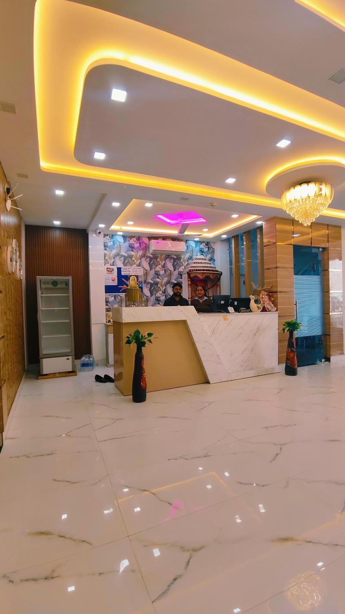 Homestay Hotel The Shanaya - Rooftop View Taj Mahal Agra (Uttar Pradesh)