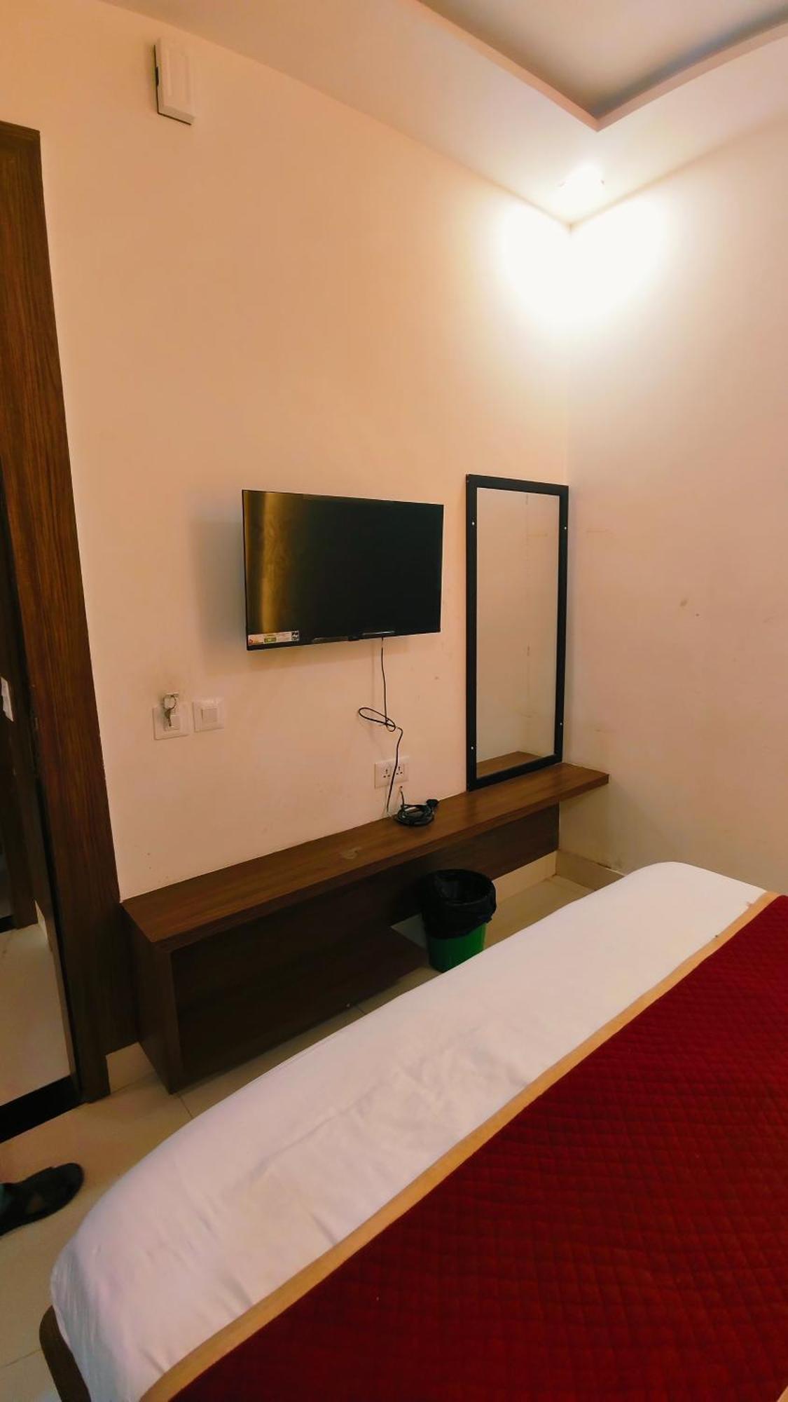 Hotel The Shanaya - Rooftop View Taj Mahal Agra (Uttar Pradesh)