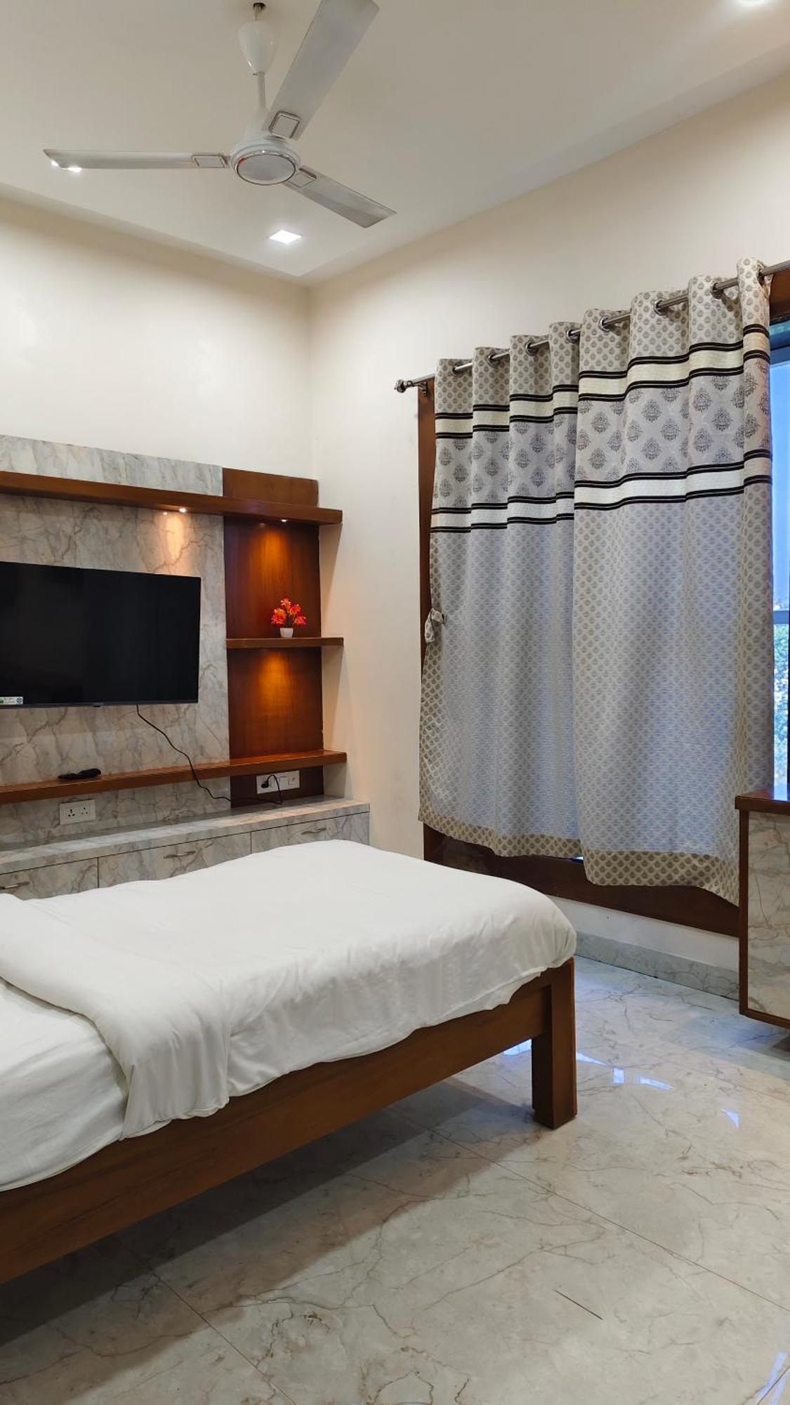 Hotel The Shanaya - Rooftop View Taj Mahal Homestay *