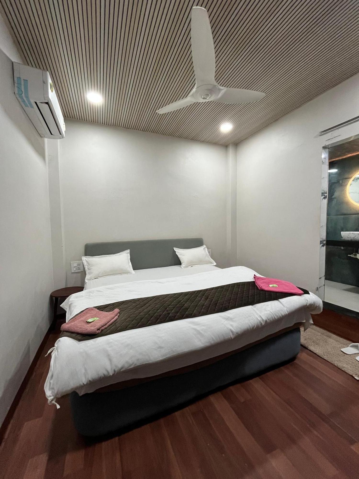 Shahjahan Hotel