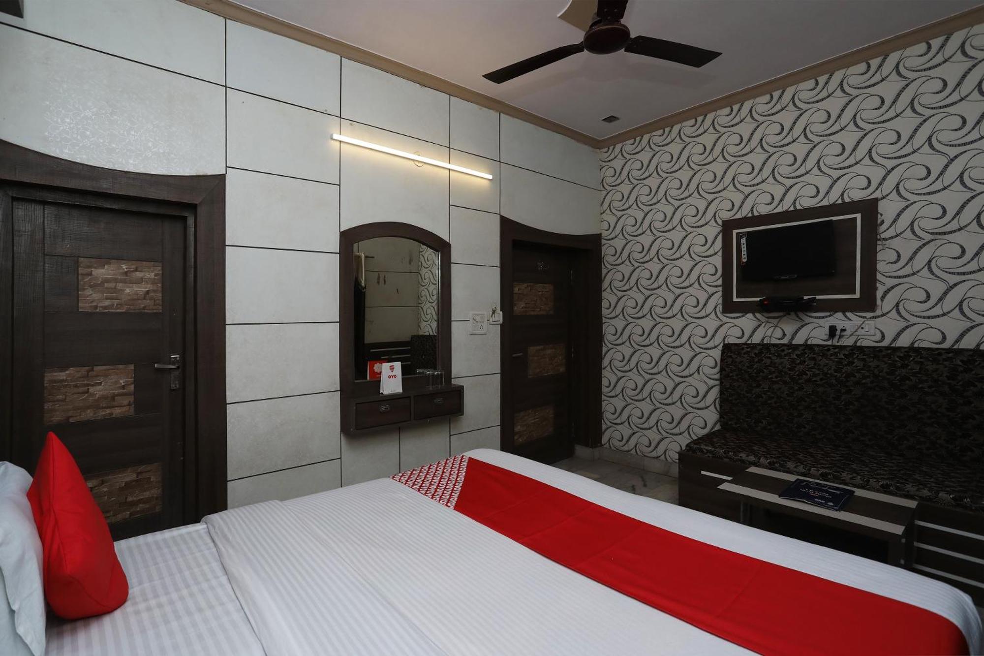 O Vanshika Agra (Uttar Pradesh)