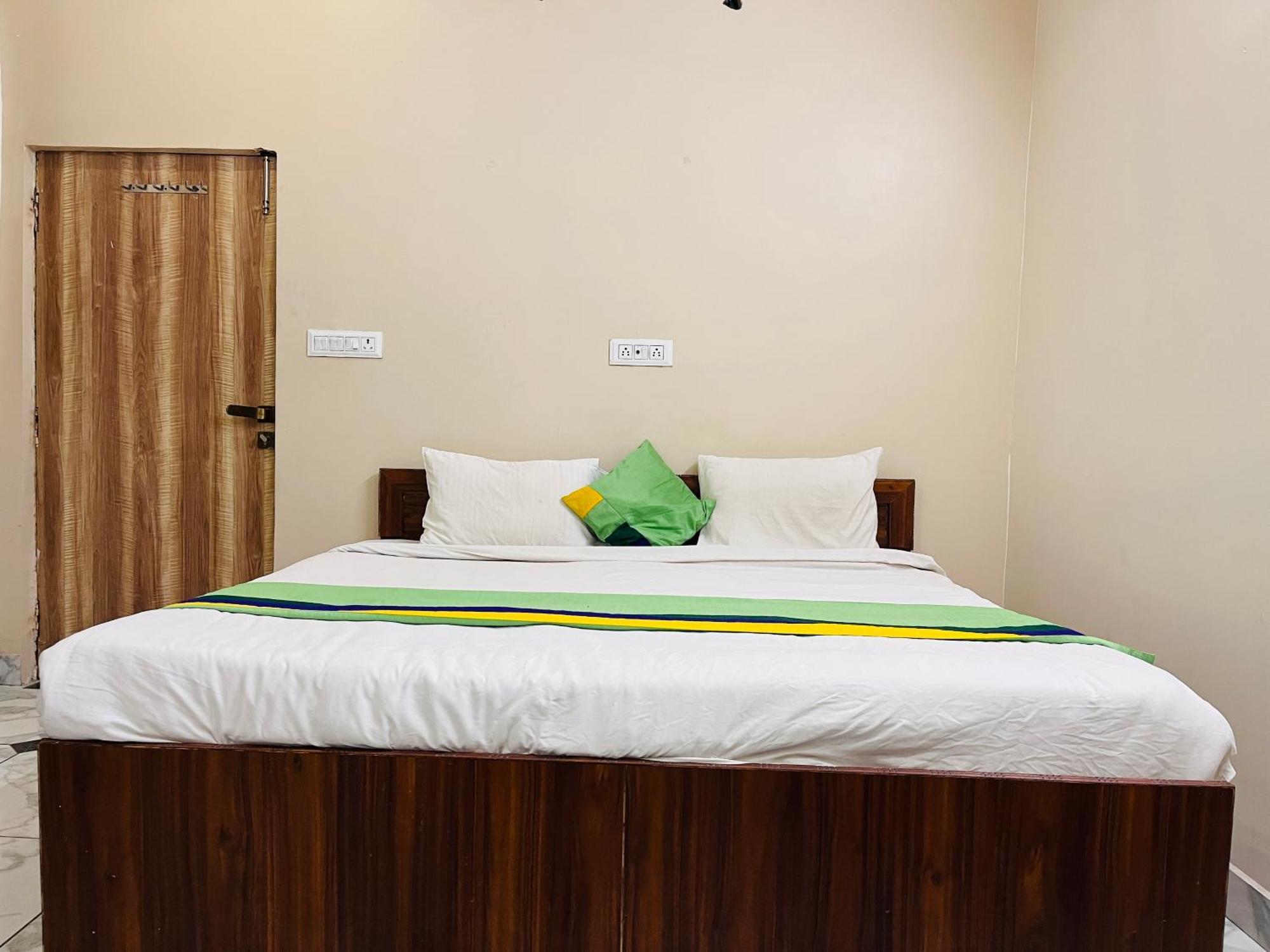 Stayever Agra (Uttar Pradesh)
