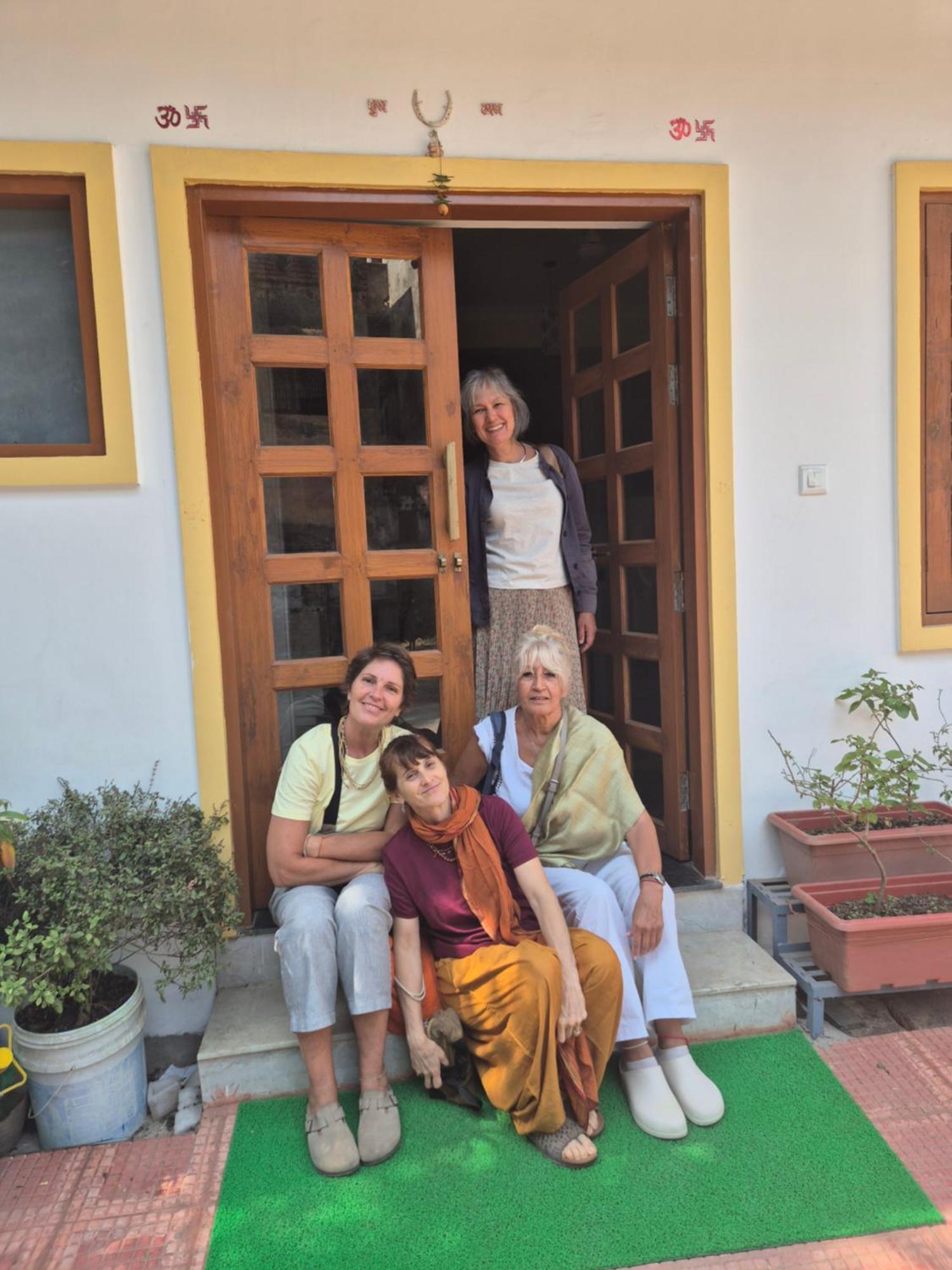 Arti's * Agra (Uttar Pradesh)