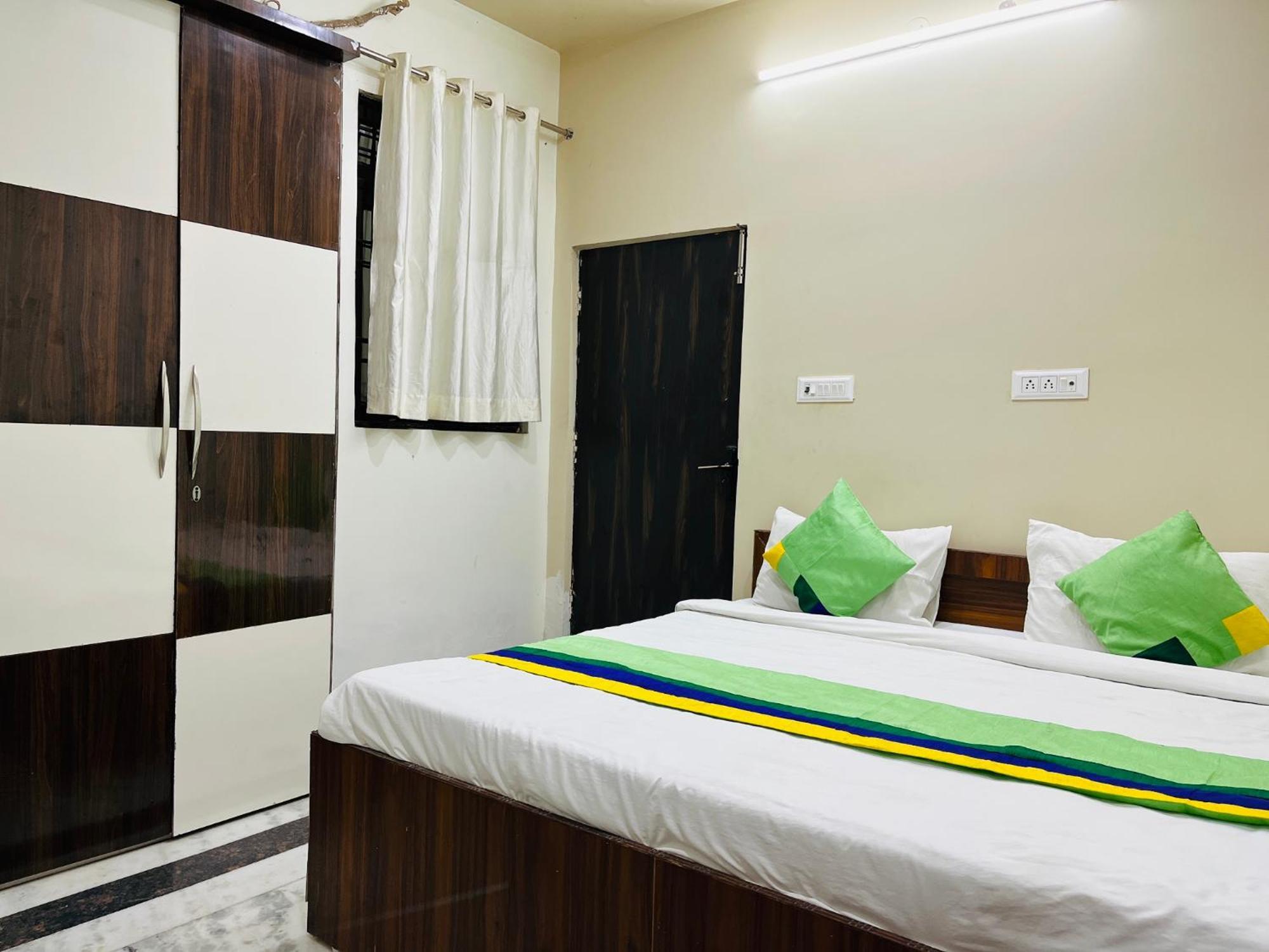 Premium Grand Fully Air Condition And Spacious Rated And Luxury Near Taj Mahal 3* Agra (Uttar Pradesh)