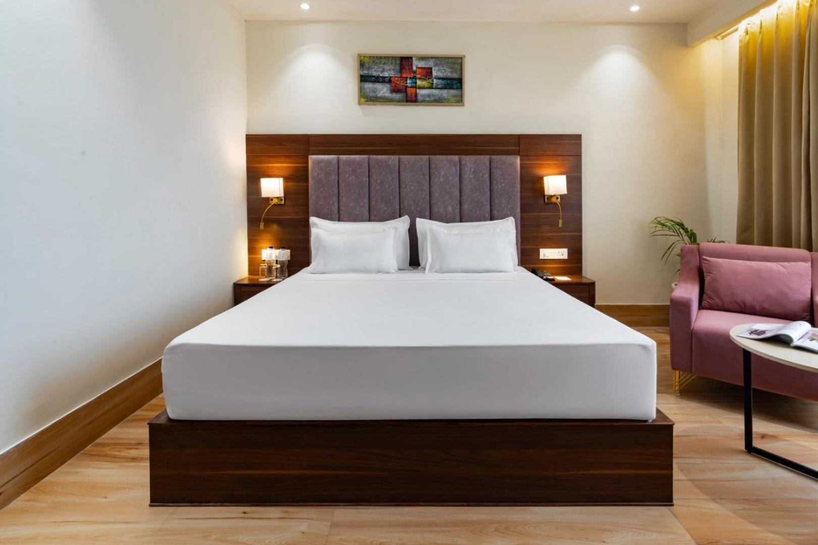 Clarks Near Tajmahal 4*